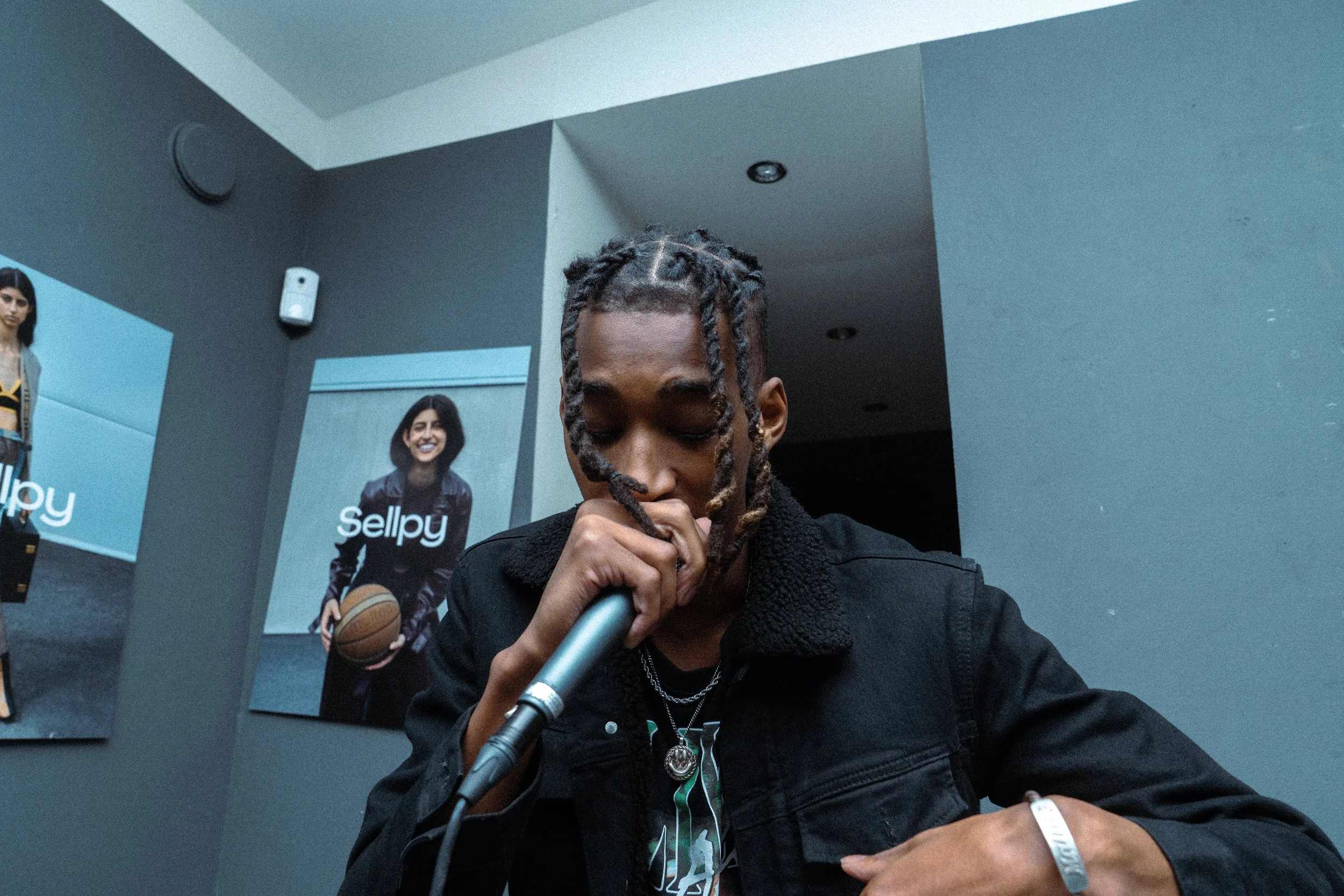 boka artist, dj och fotograf till ditt eventa