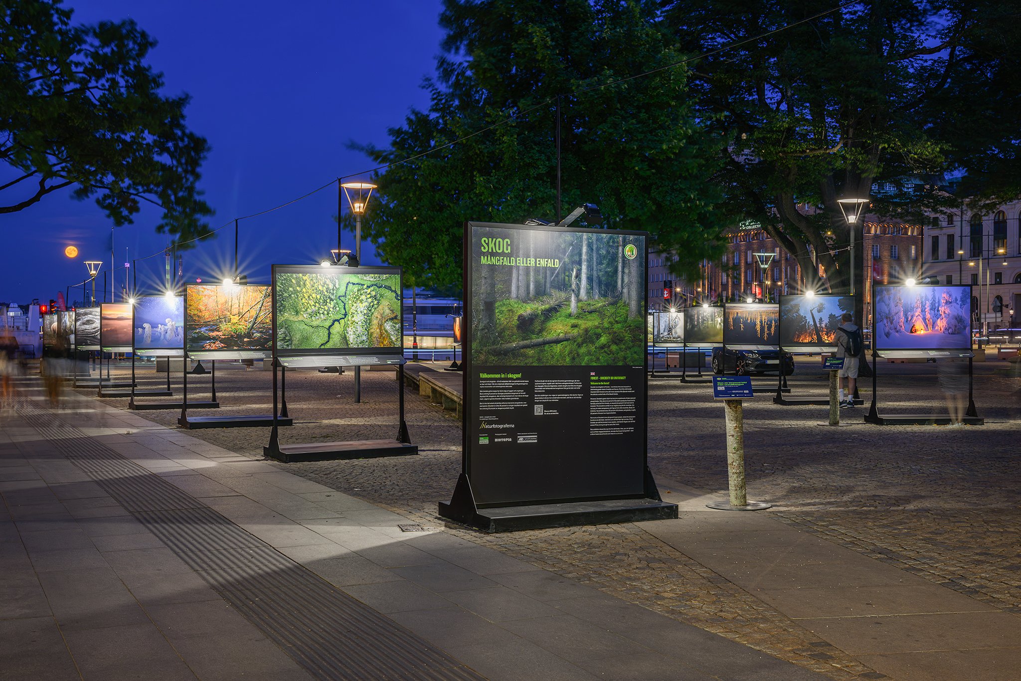 Utställningen på Raoul Wallenbergs torg i Stockholm.
Fotograf: Bilal Chebaro