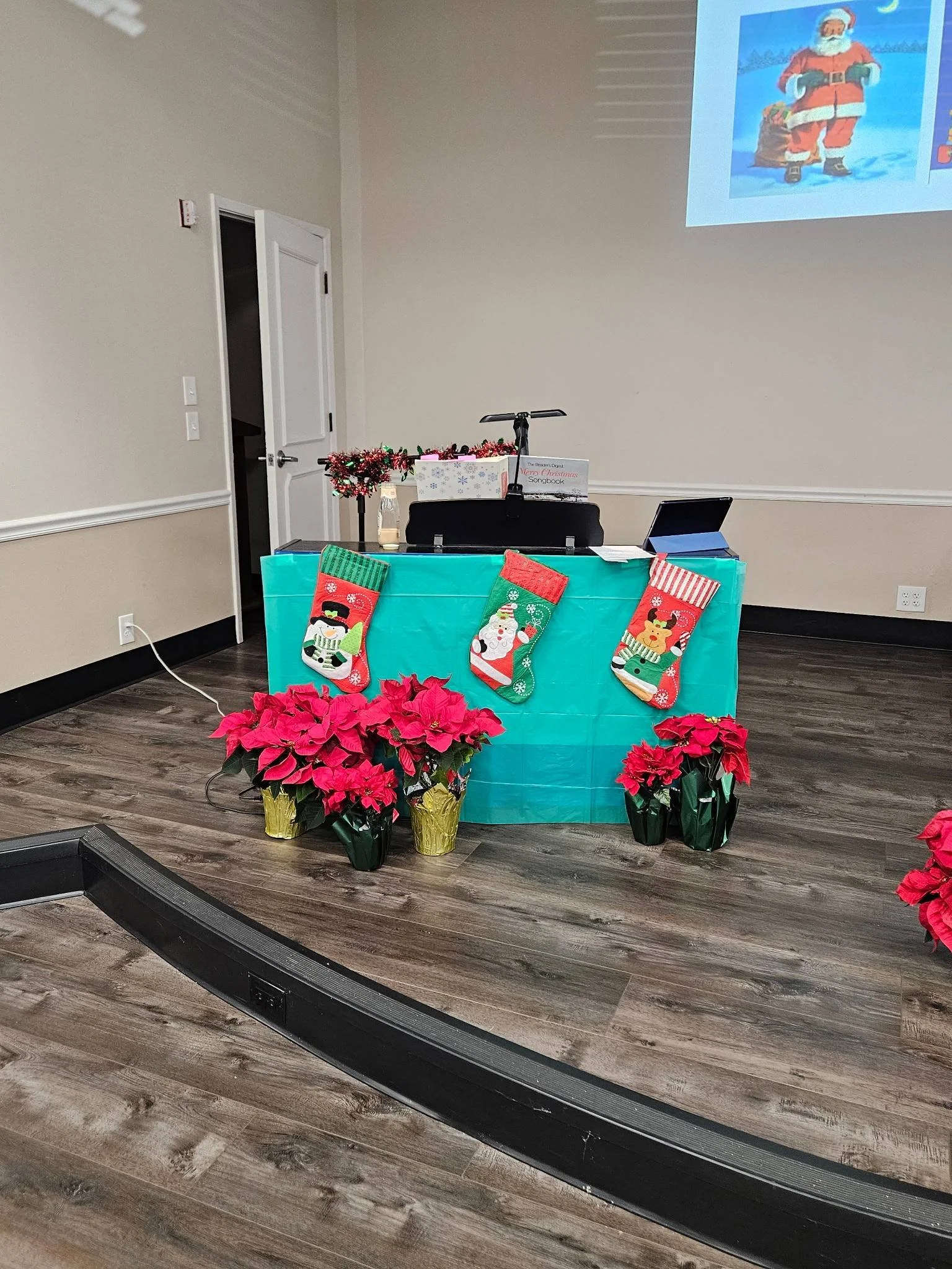 20251218 - Stage decor for the piano