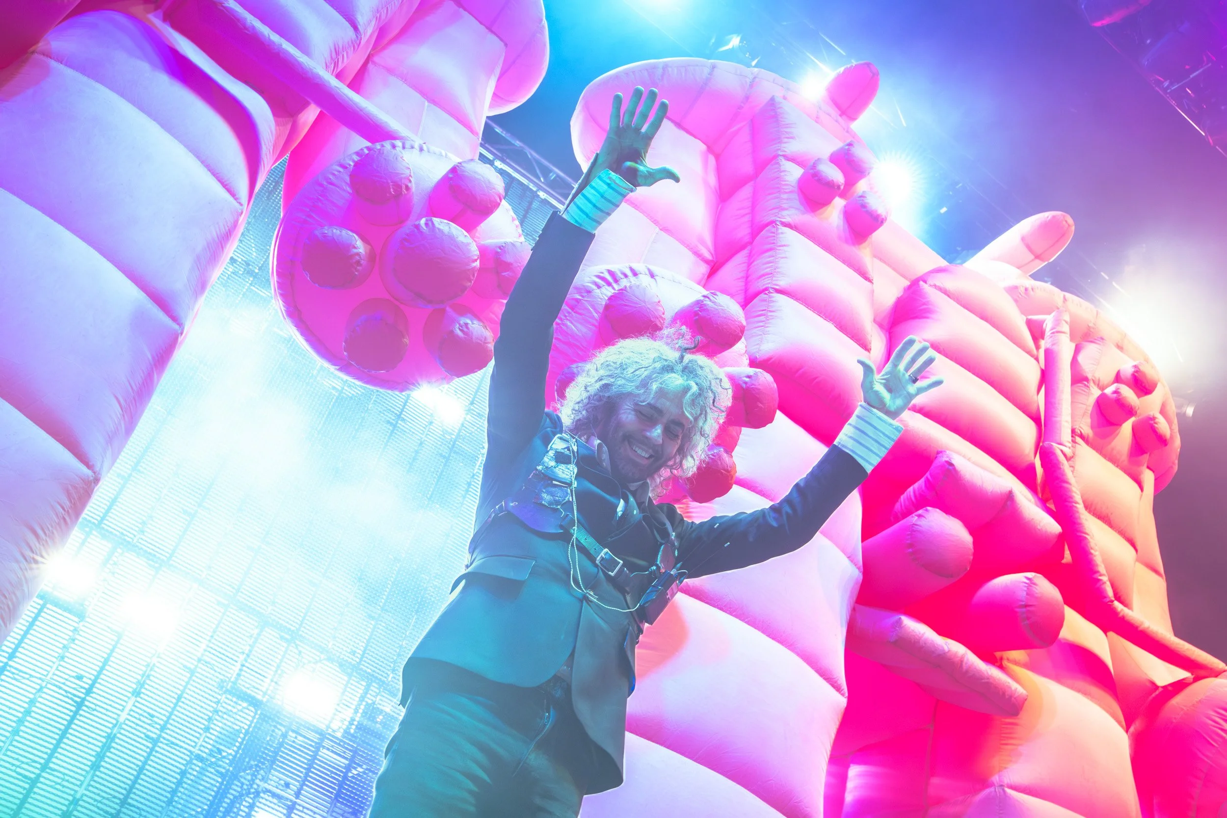 Returning to Dallas, The Flaming Lips bring Modest Mouse for their “Its Summertime” Tour