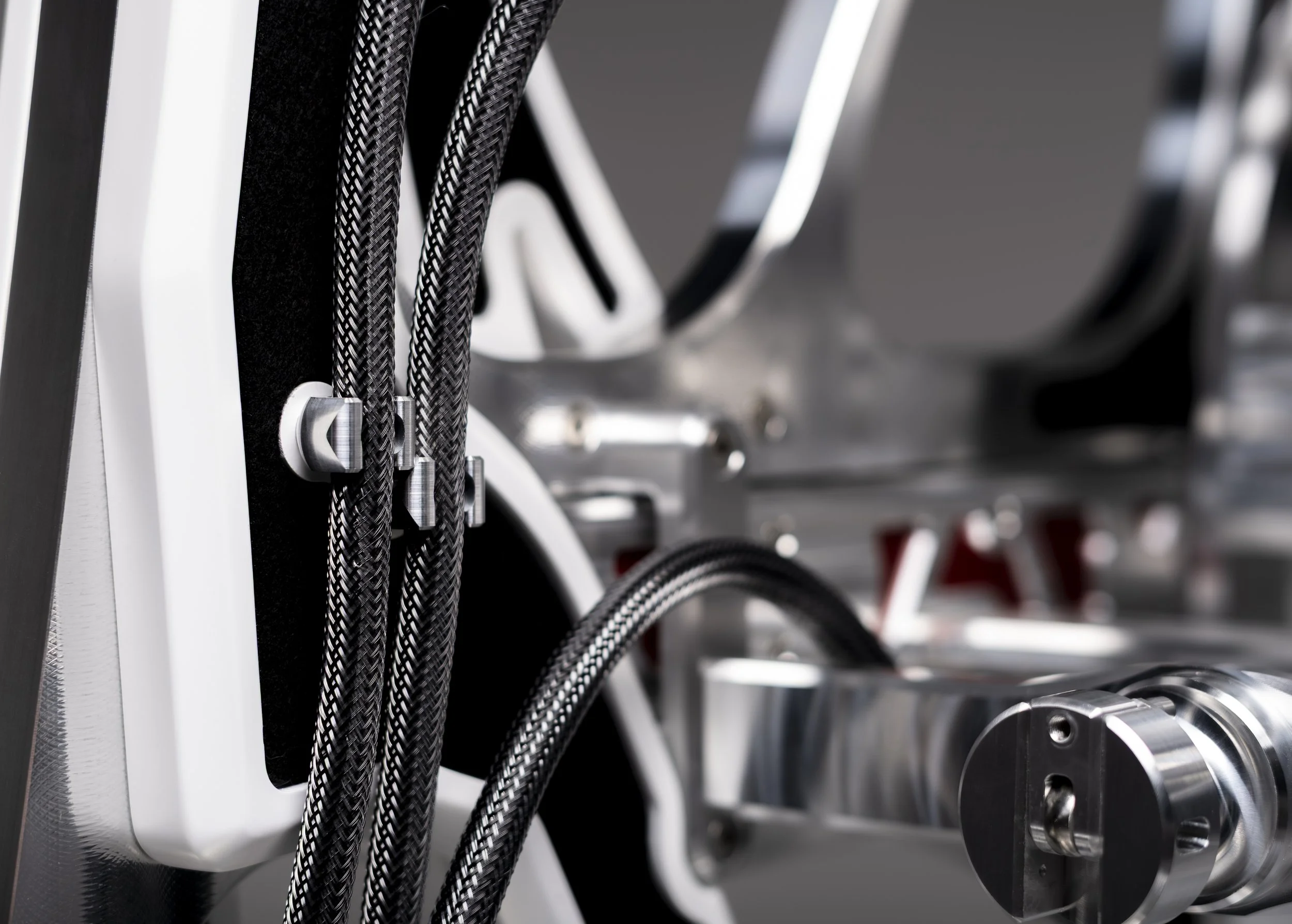 Autobiography Ethereal White Wire Clasp.JPG