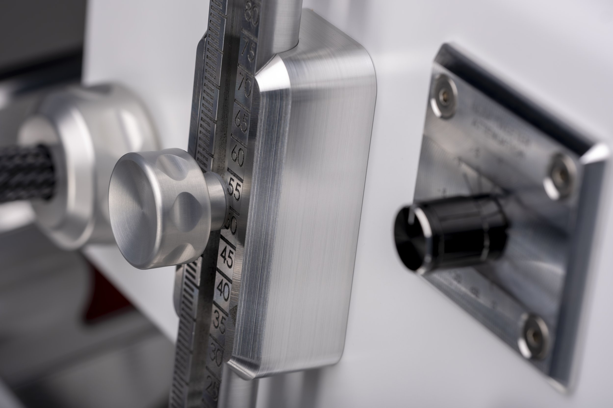 Autobiography Ethereal White Precision Slide-Spike Thumb Screw 4 Attenuator.JPG