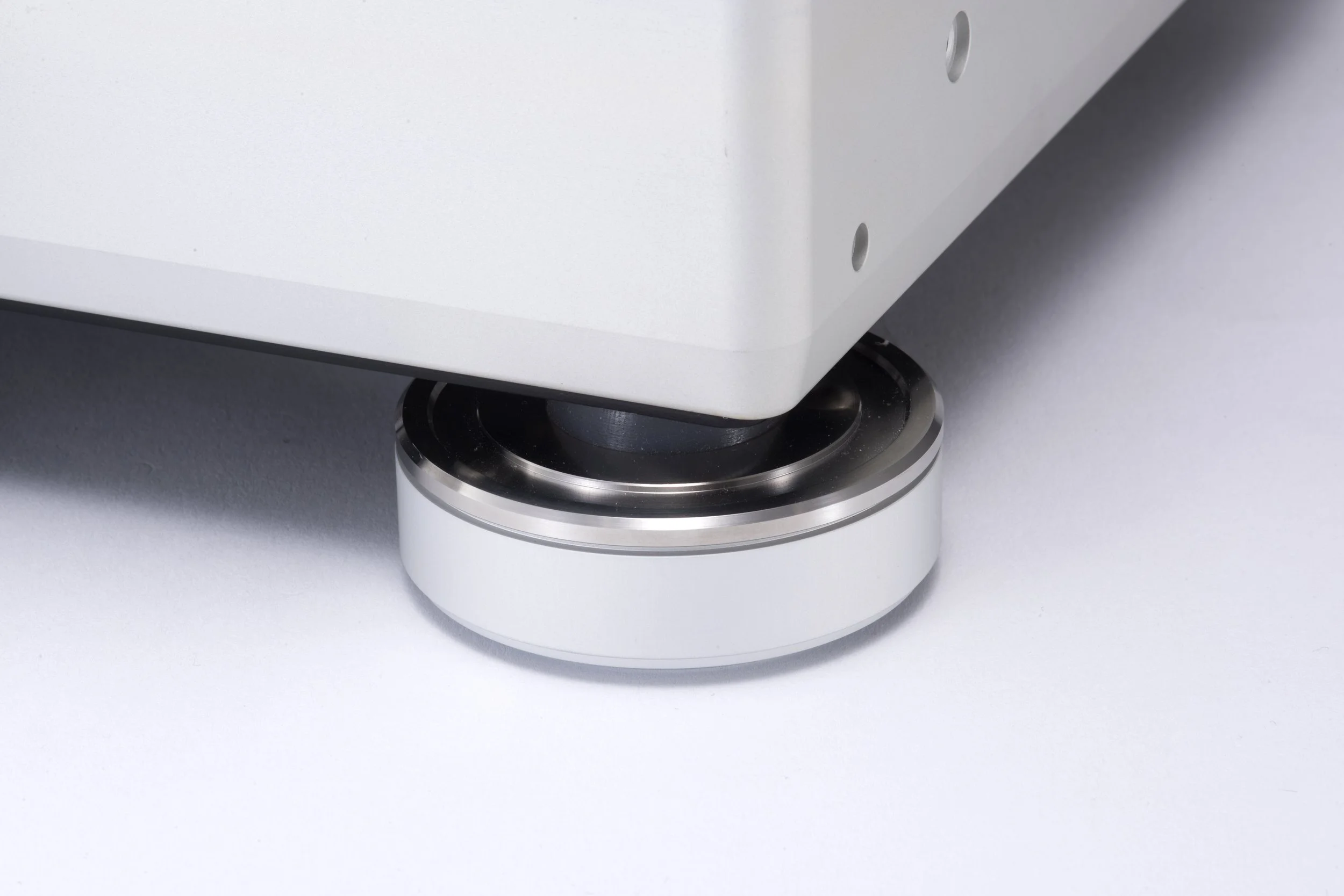 TechDAS Air Force 4 Turntable With Feet