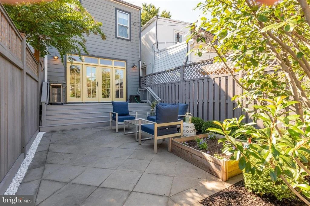 1132 Park St NE 6.jpeg