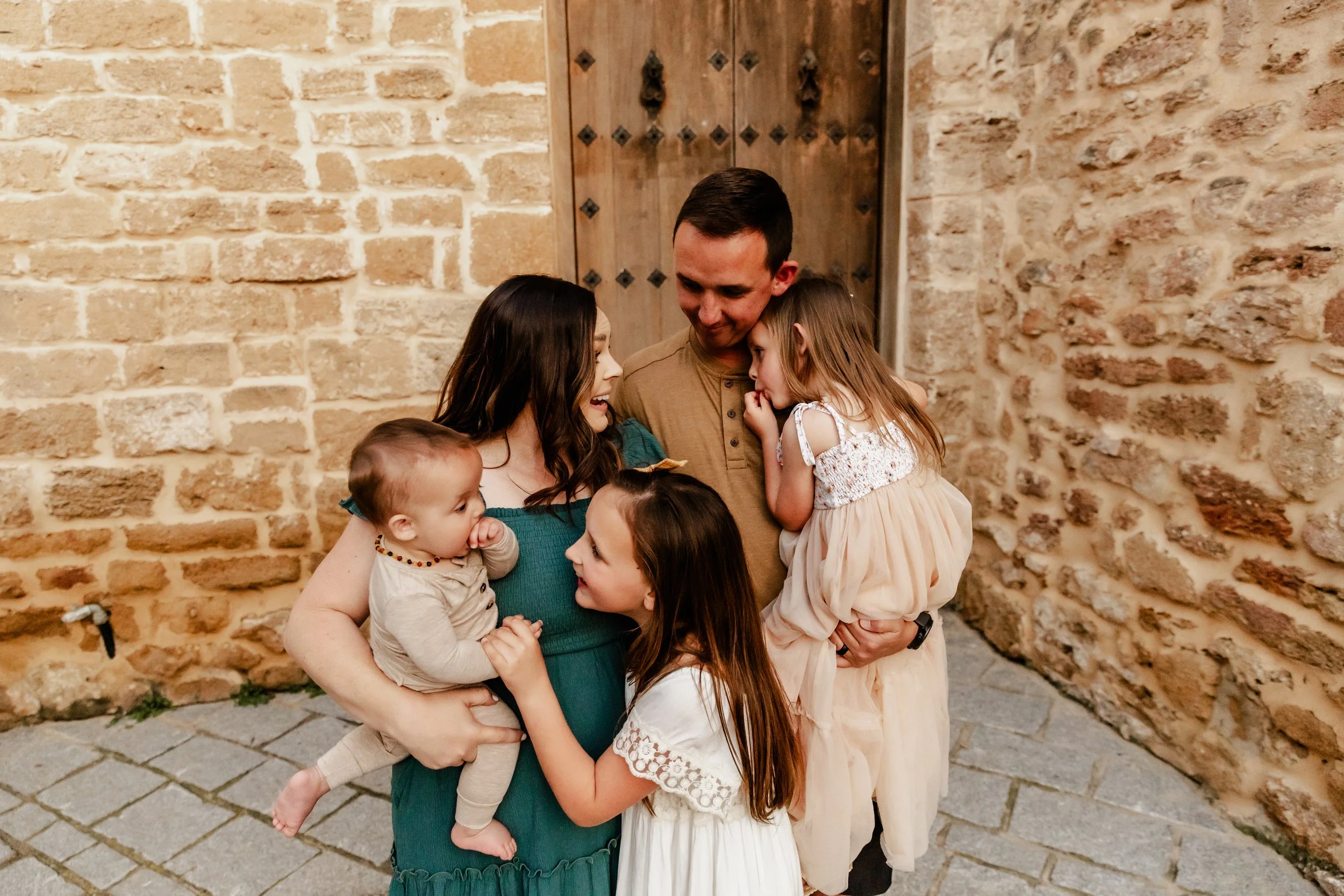 AkersFamily2025RotaKBP_1724.jpg