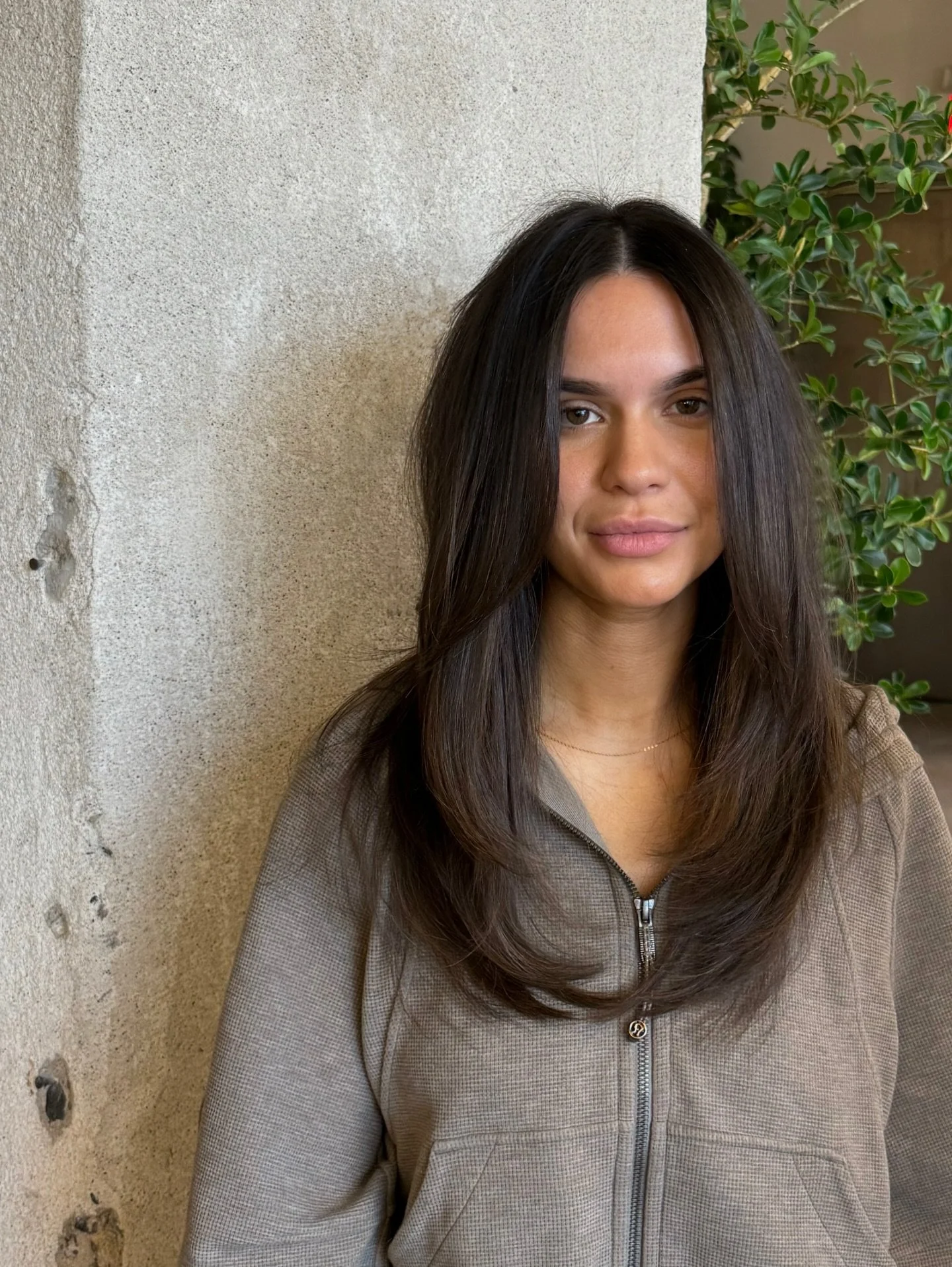 Sometimes all you really need is a fresh cut &amp; blowout to start the week! ✨

#haircut #blowout #hairstylist #haussalon #minneapolis