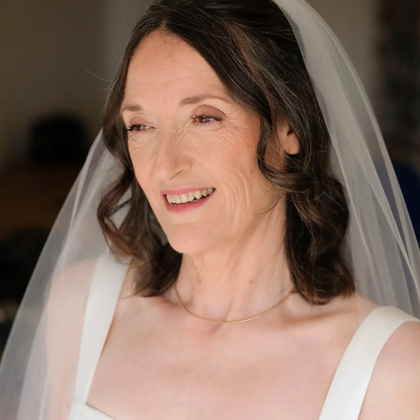 UNDERSTATED MAKE-UP
Kay wanted her make-up to be classic and elegant, to compliment her dress.  Proving that make-up doesn't need to make a statement, it's the finishing touch to the look on your wedding day.
.
#bluevanillabeauty #kerryregan #weybrid