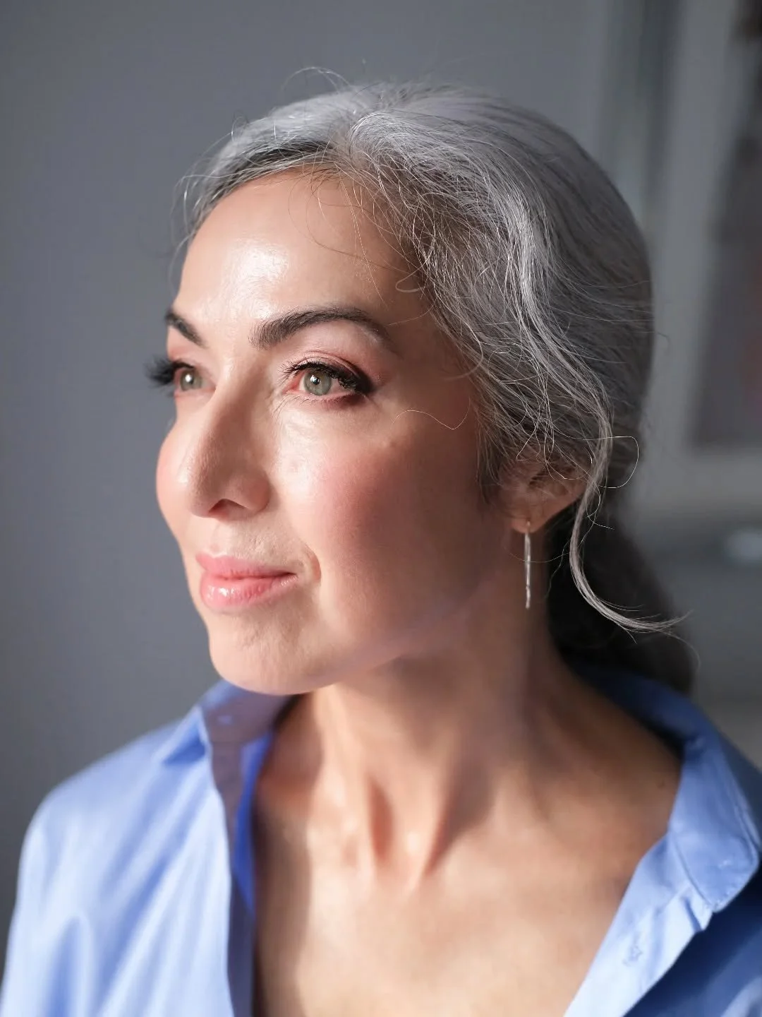 SKIN
Taking care of your skin gives the best possible canvas for make up.  You've heard it before but it's true.... SPF, keeping hydrated, good diet and using products for your skin type is key. 
.
@shirleycookbrooks 
#bluevanillabeauty #kerryregan #