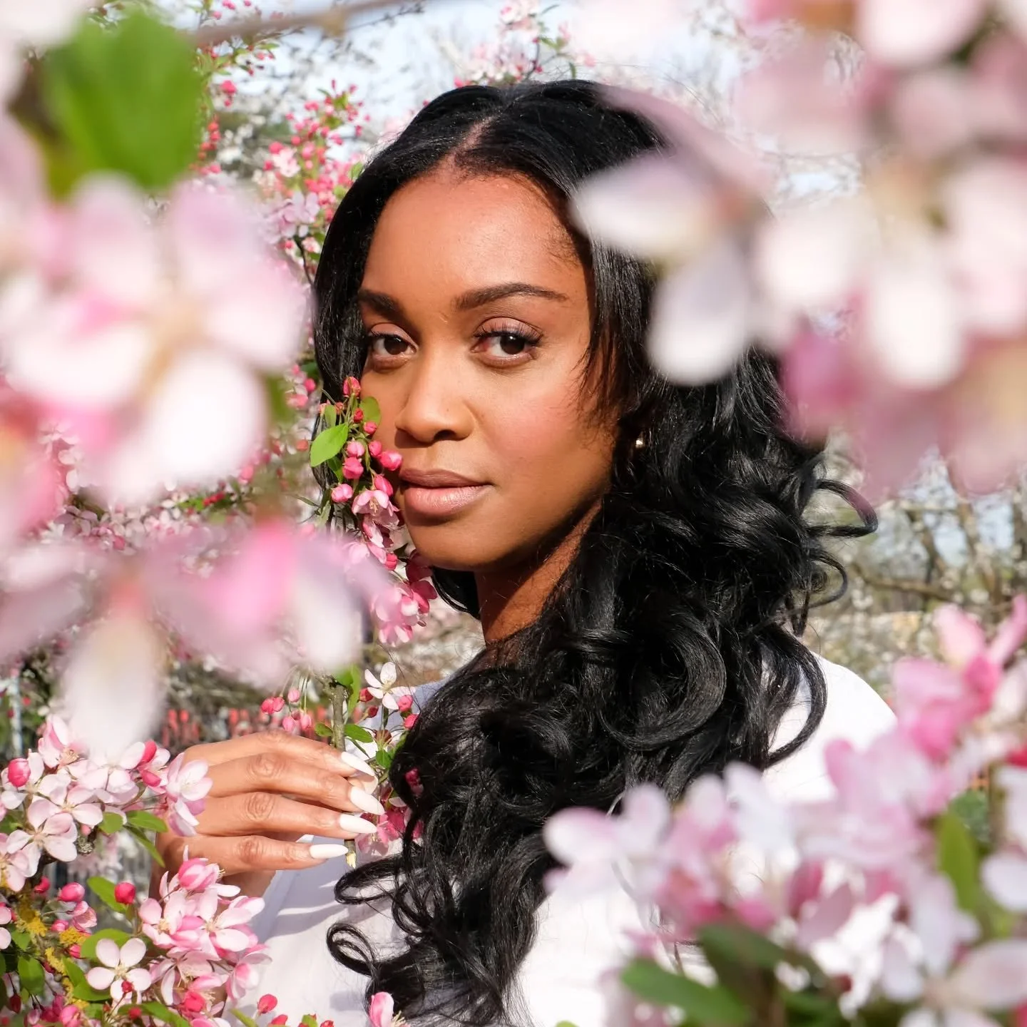 MELICIA WITH BLOSSOM
this time last year the sun was shining and we shot this paired back make-up surrounded by blossom.
.
#blossomshoot #weybridgemakeupartist #weybridge #bluevanillabeauty #modelshootsurrey
