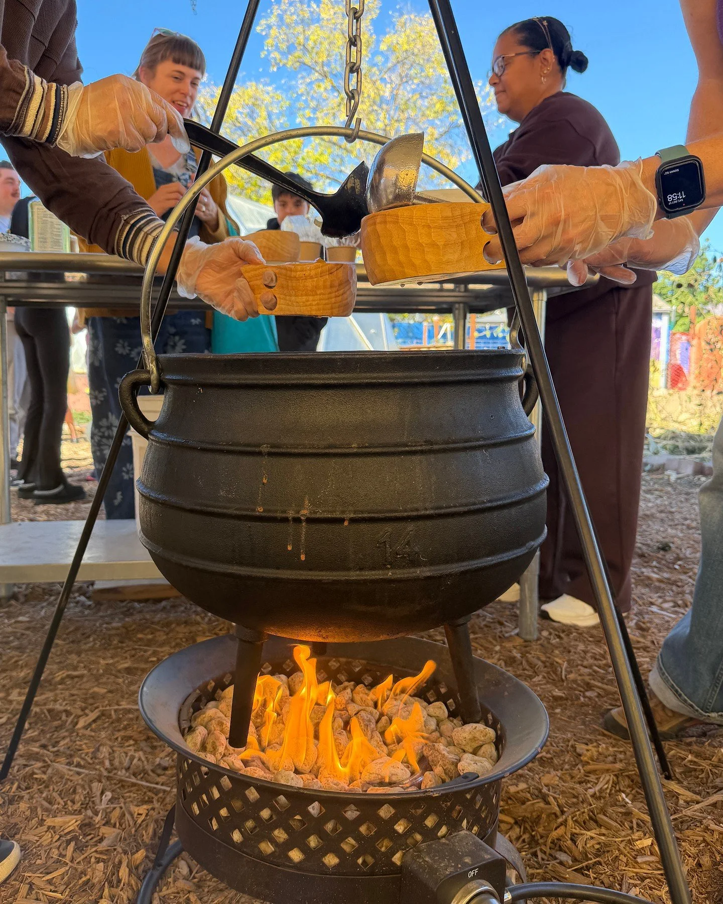 Look up tonight 🌕 The Hunter&rsquo;s Moon is full around 10:12pm, a seasonal reminder of gathering food and preparing for winter. Look near sunset if clouds allow or catch it Monday evening.

Thank you to Parent Circle, our volunteers, and every fam