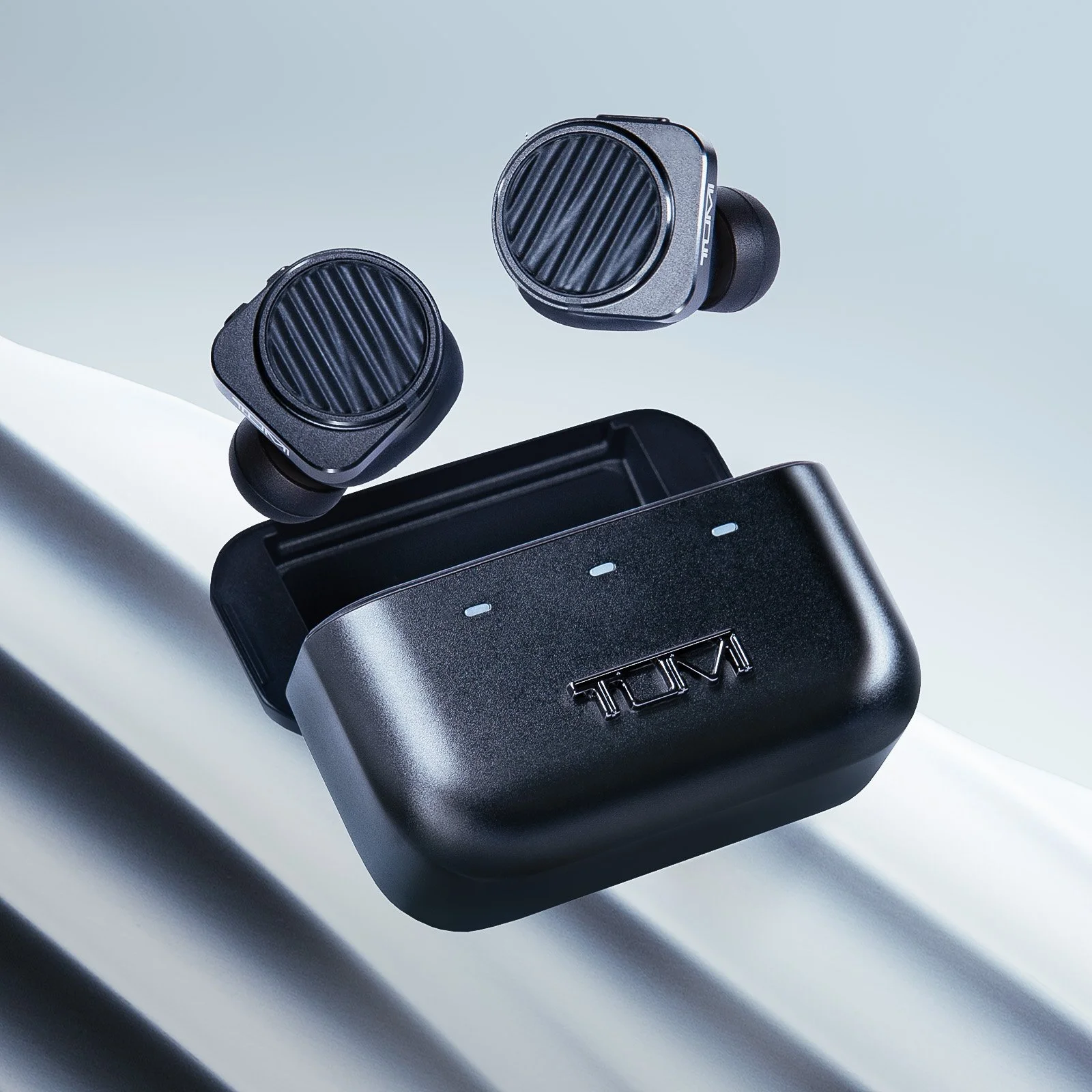 TUMI_HP_lower_mobile_V03.jpg