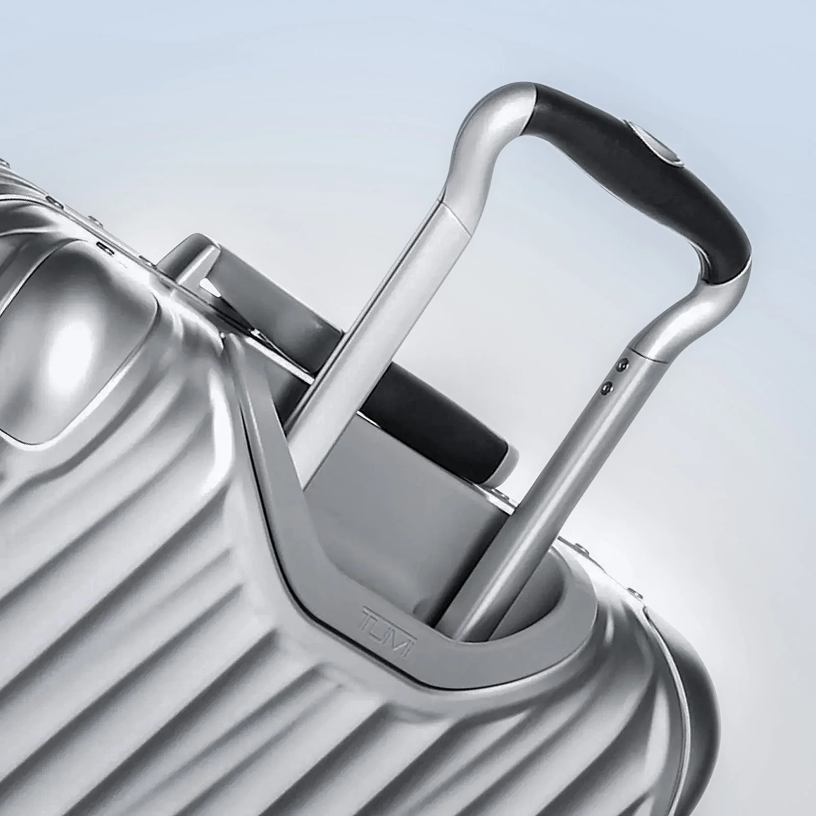 TUMI-Brand_V01.jpg