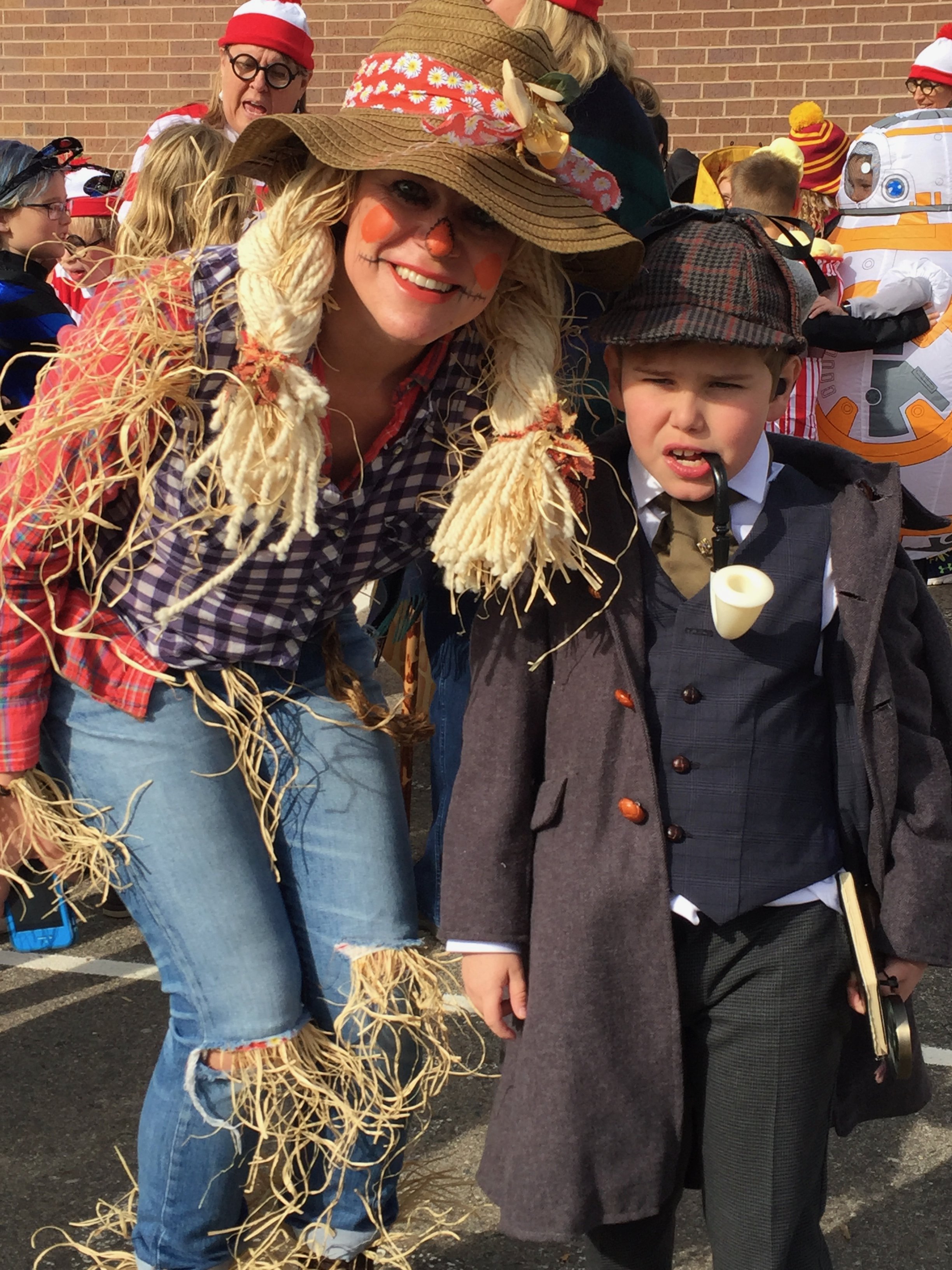 Scarecrow and Sherlock Holmes