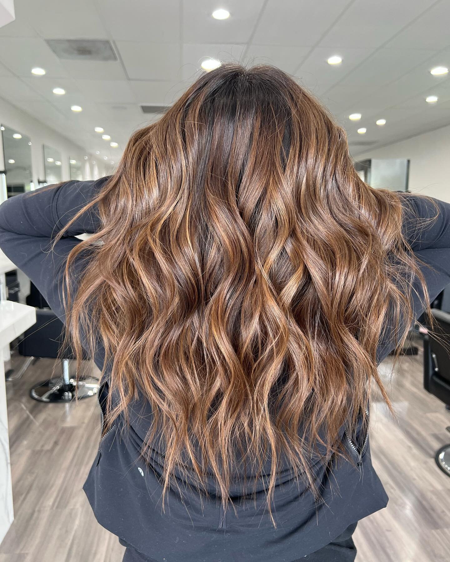 Rich Brunette !!! Stunning 🤩 @hairby.michi 
Swipe for before ➡️