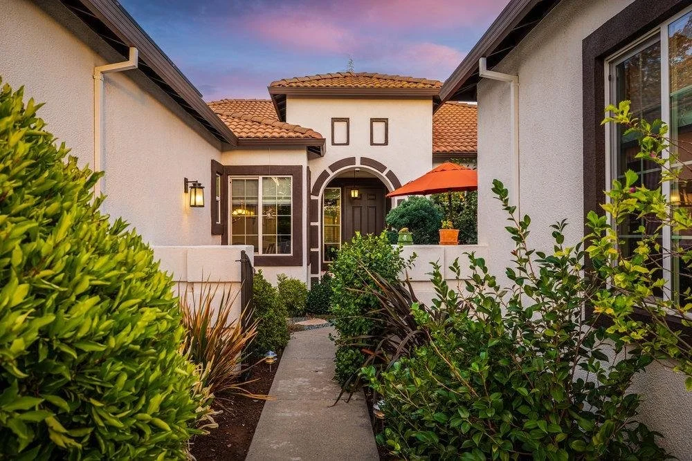 honey home reno series, main entrance