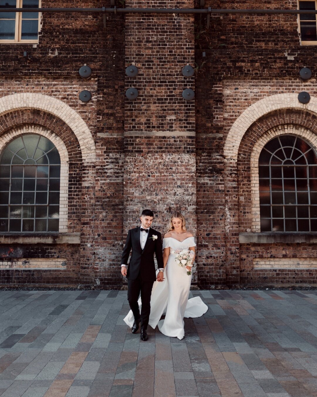 Jess &amp; Yianni, this is how you do it. A perfect summer day, a late afternoon stroll through the cactus gardens and a vintage extravaganza at The Eveleigh. What a way to kick off 2023 with these two 🌵☀️ 

Venue @thegroundsevents
Dress @evalendel
