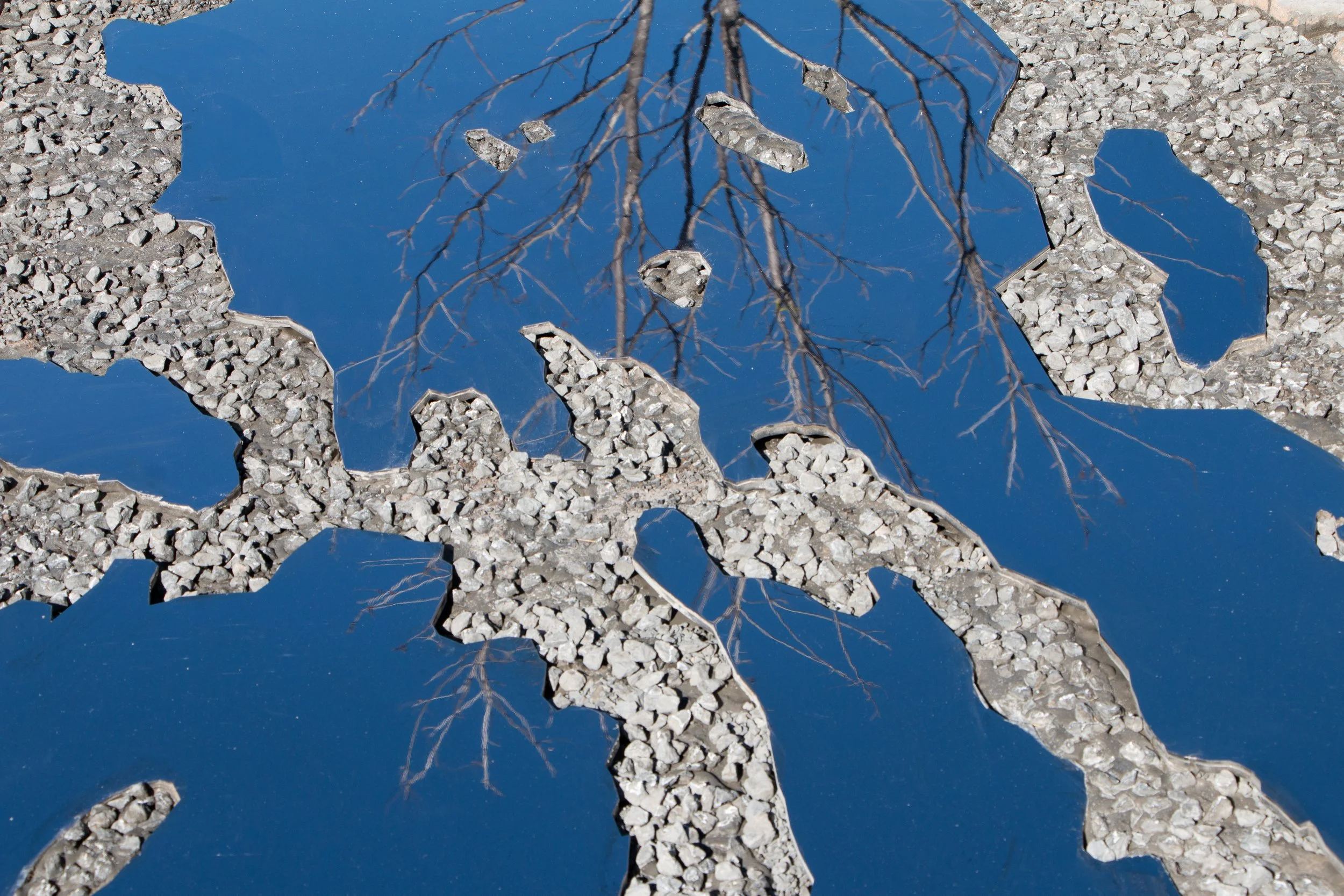 Mirrors of the Earth