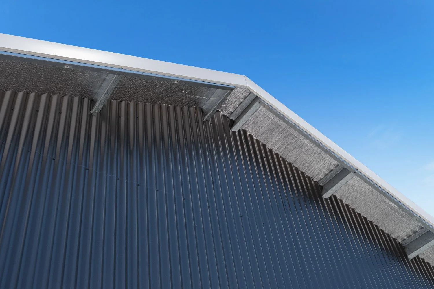 colorbond shed in cabarlah