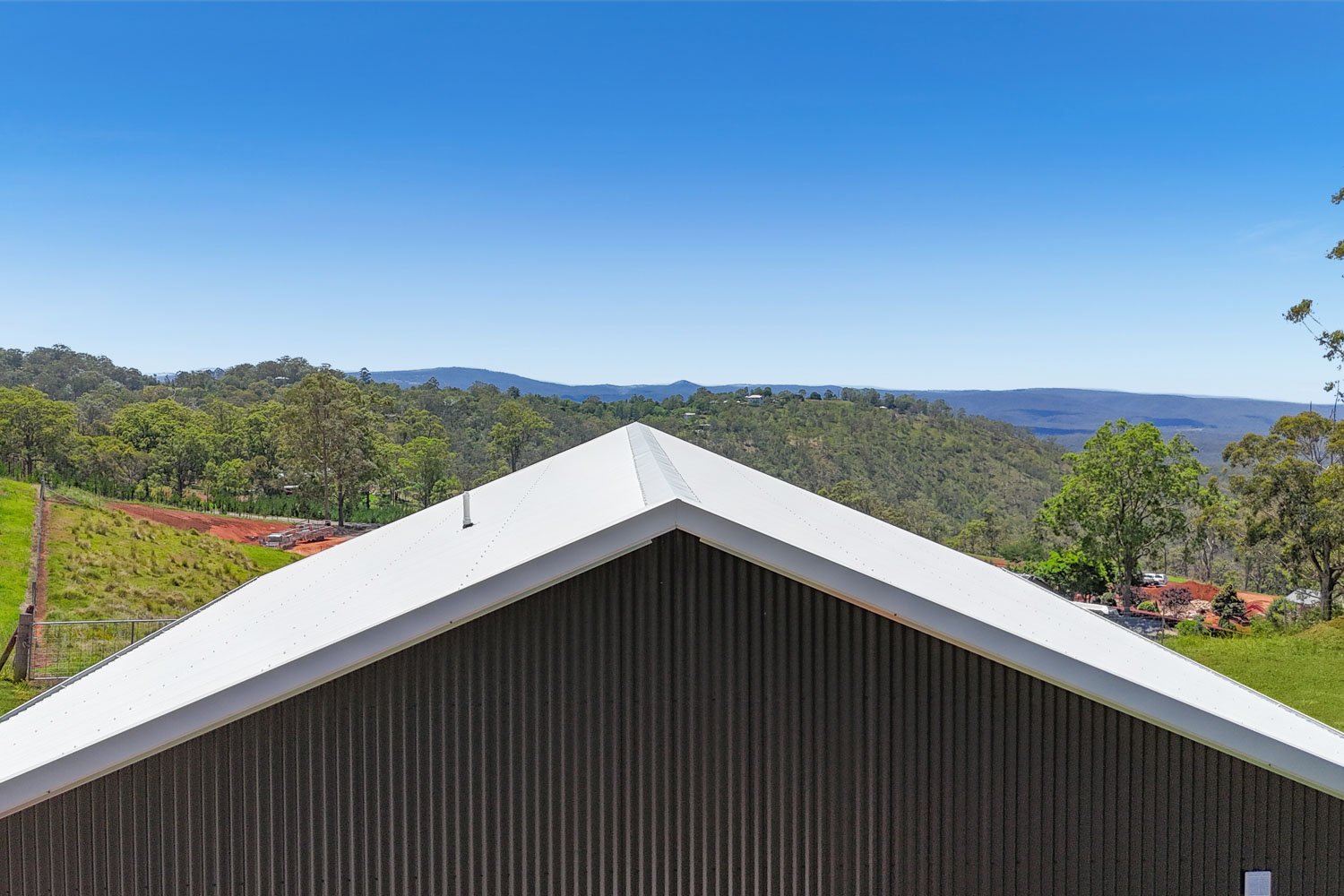 gable roof on shed