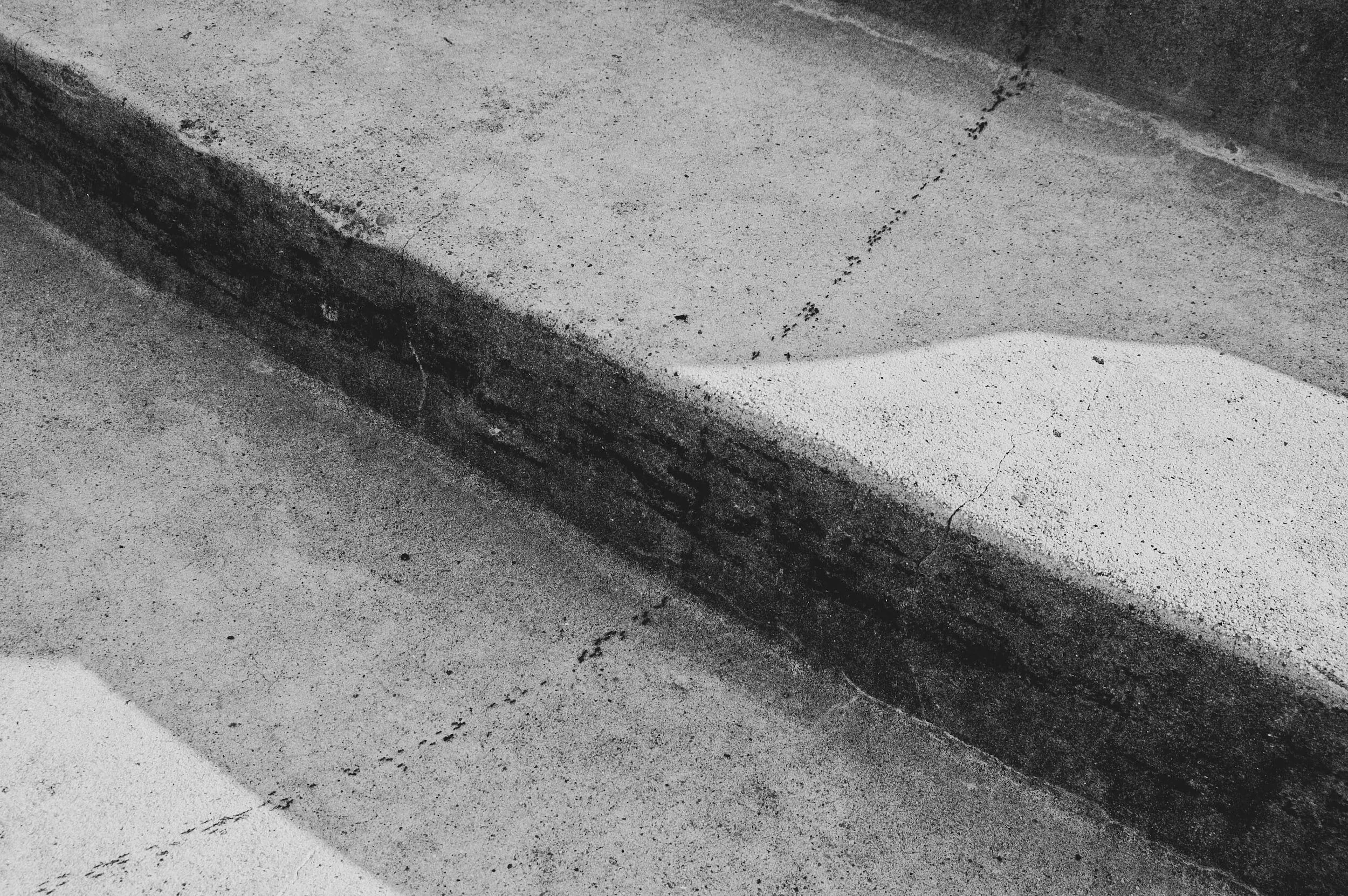 The Concrete Conundrum: Balancing Carbon Footprints and Long-term Sustainability