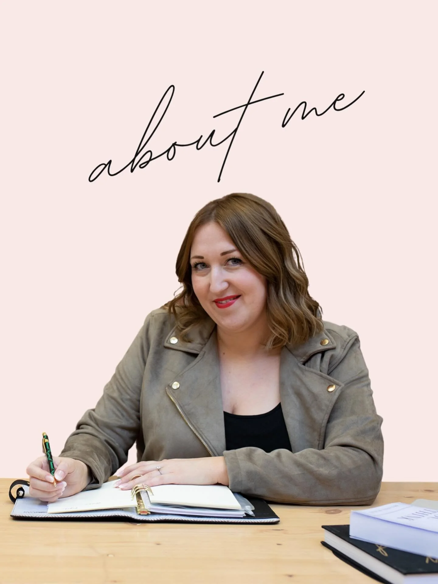 Hey, I&rsquo;m Carly 👋 Graphic designer + business start-up mentor for women who want to build businesses without burning out or selling their souls to the algorithm.

I&rsquo;ve learned that as women we work best when we honour our feminine wisdom 