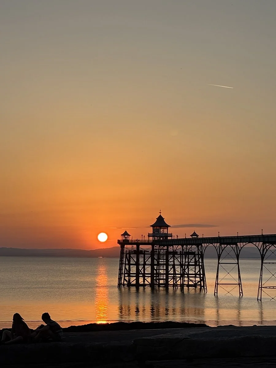 Clevedon Pier Sunset.jpg