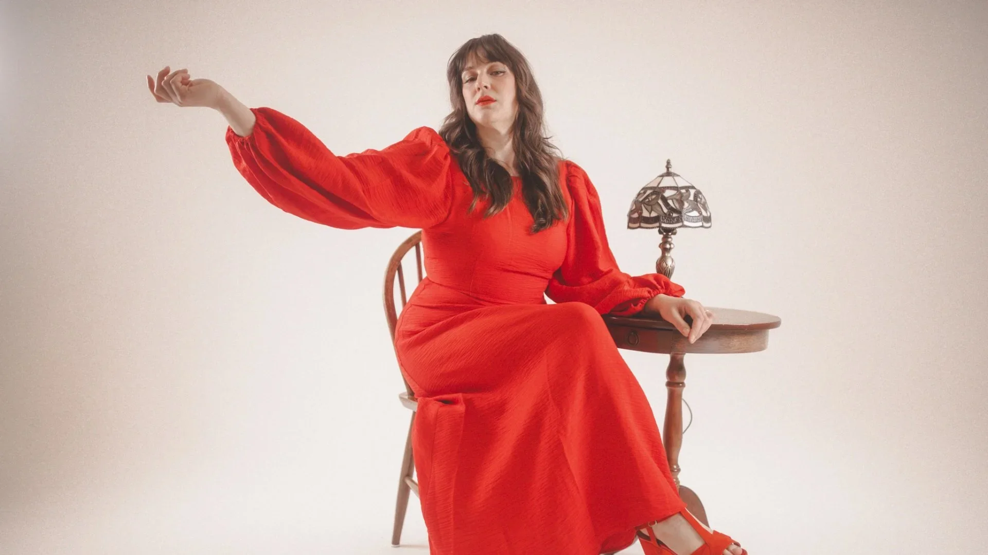 Josienne Clarke sings Sandy Denny