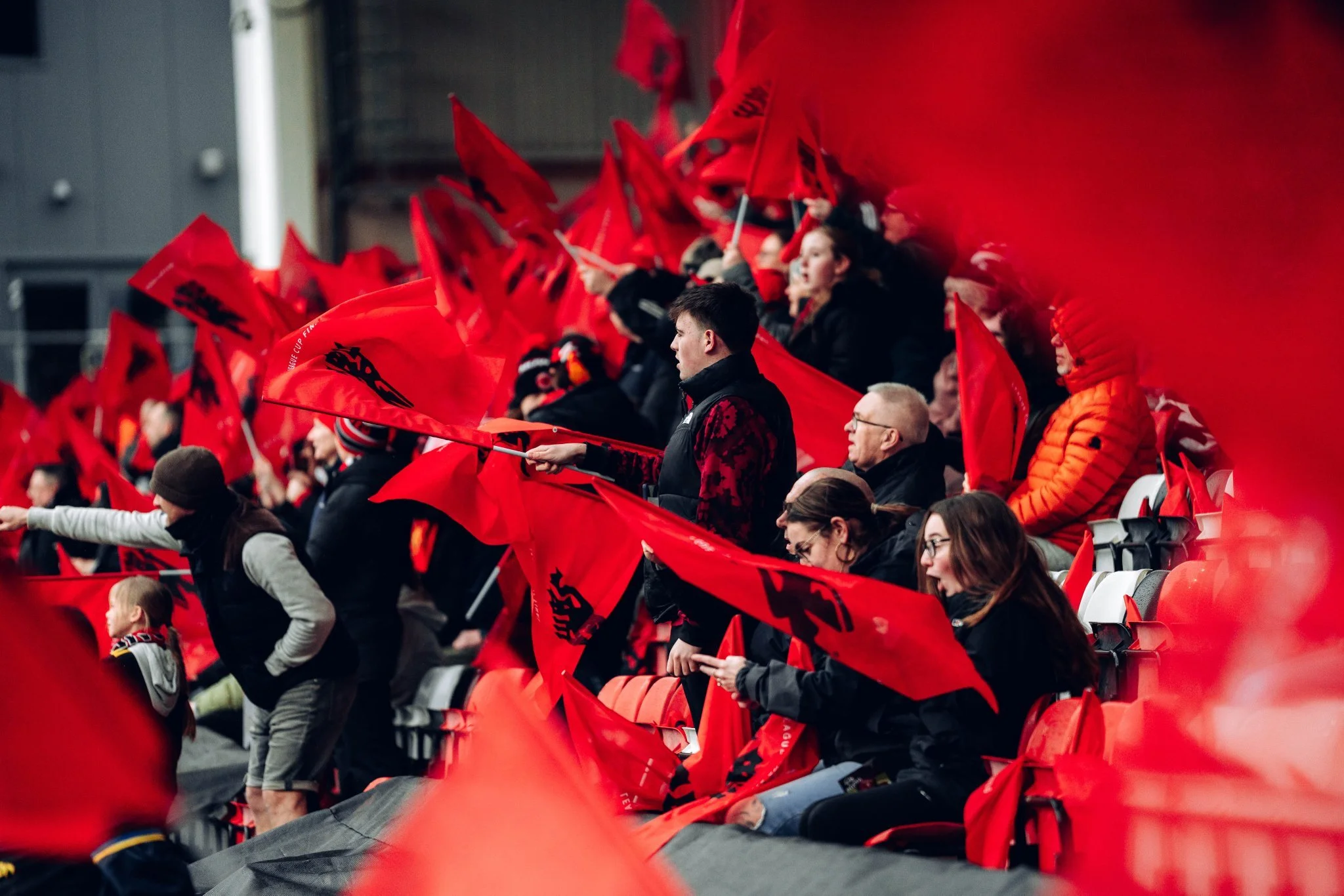 Manchester United finish runner-up in sellout final