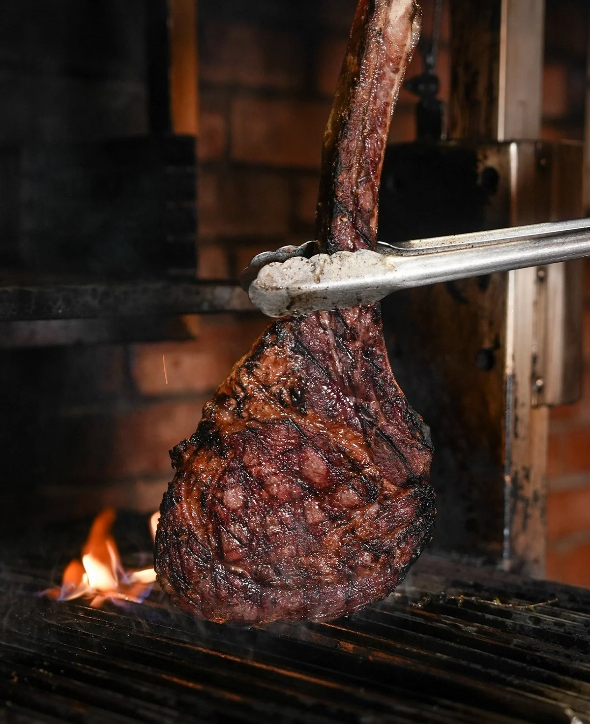 The_Guild_Dubai_Tomahawk_Steak.jpg