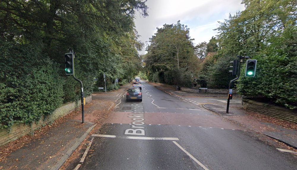 Three-vehicle crash closes Brooklands Road