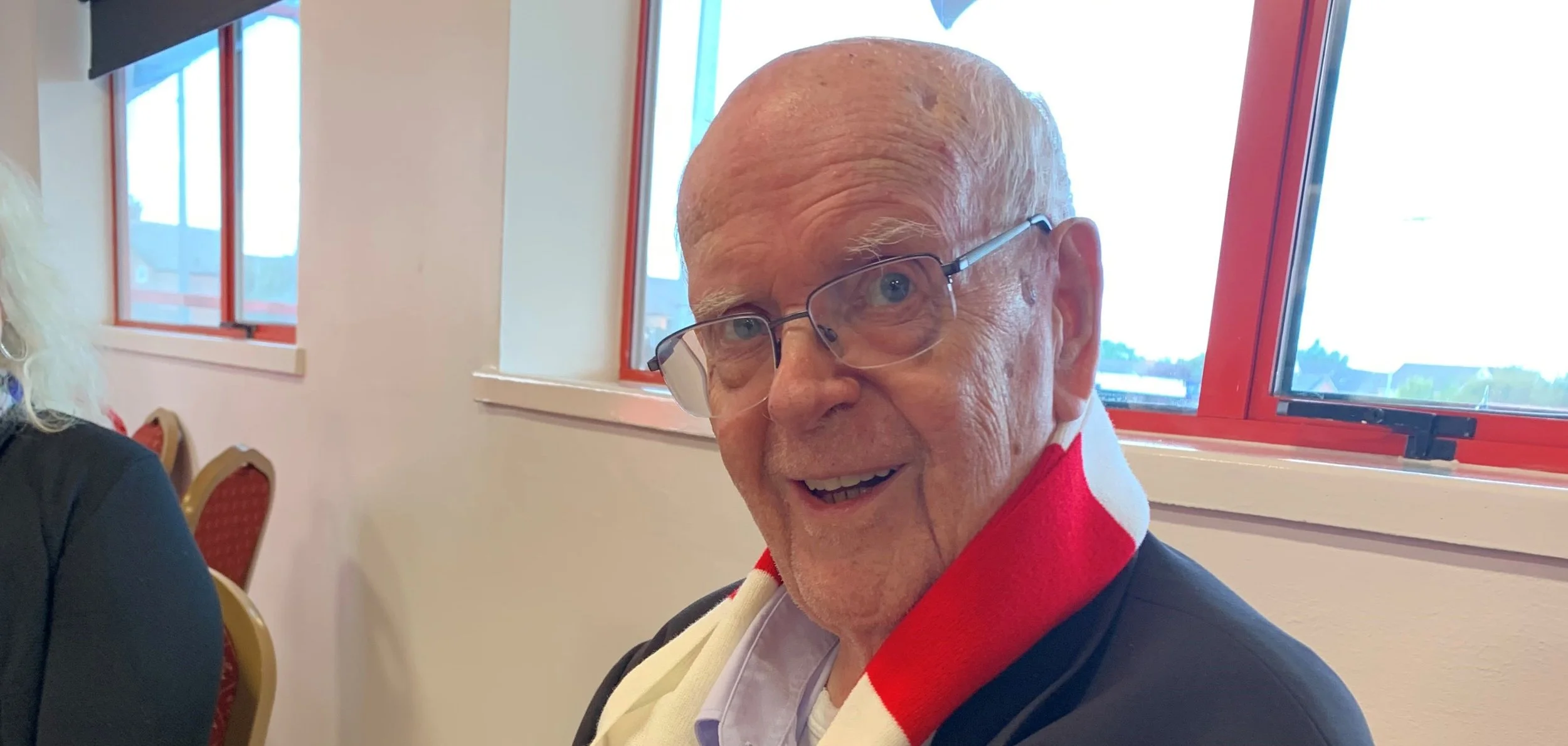 94-year-old football fan’s wish comes true