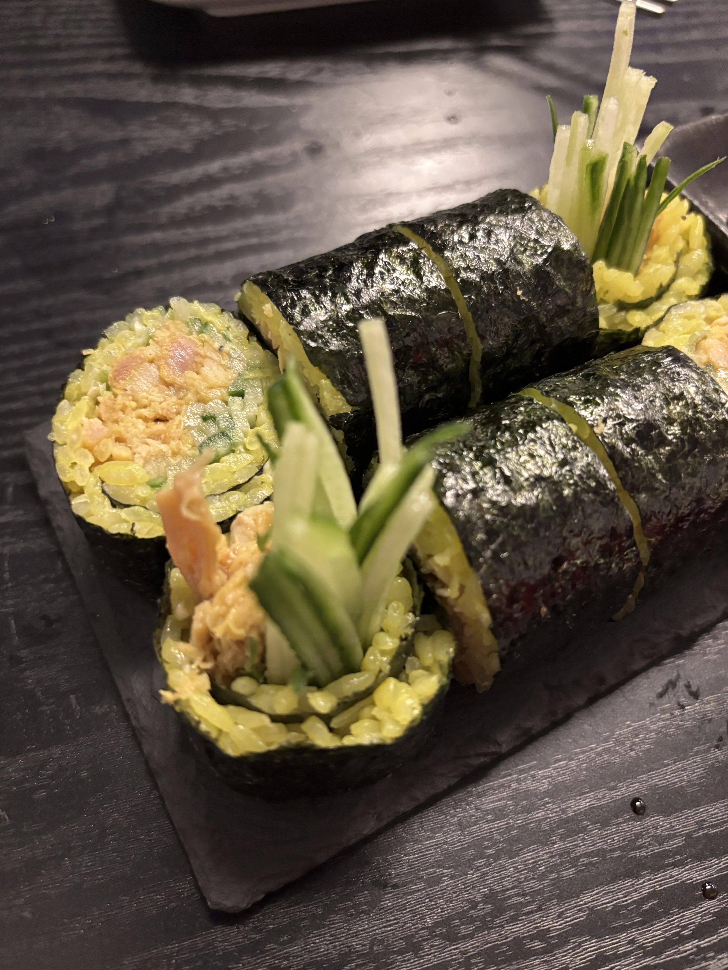 chois-sushi-rolls.JPG
