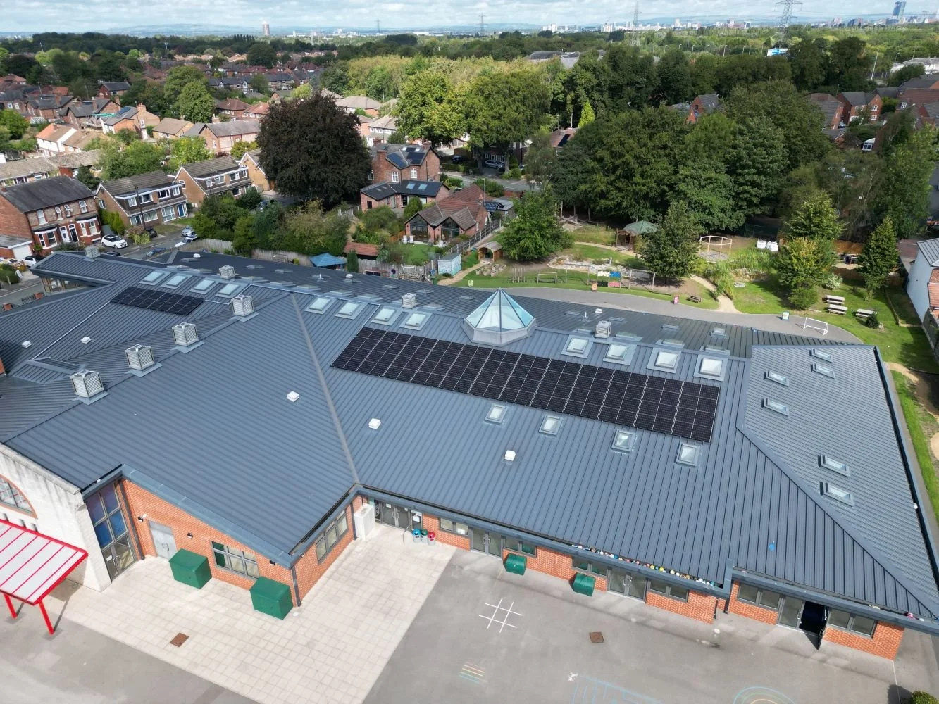 Sale Moor school first in Trafford to install rooftop solar panels
