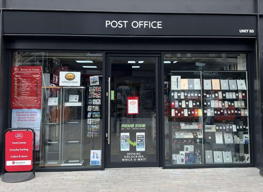Sale Post Office launches free mobile phone help sessions for pensioners