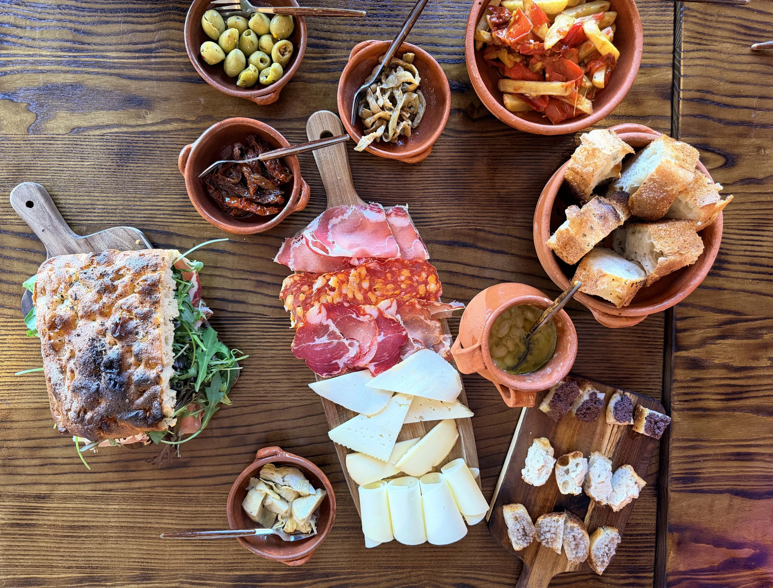 Top restaurants in Sale