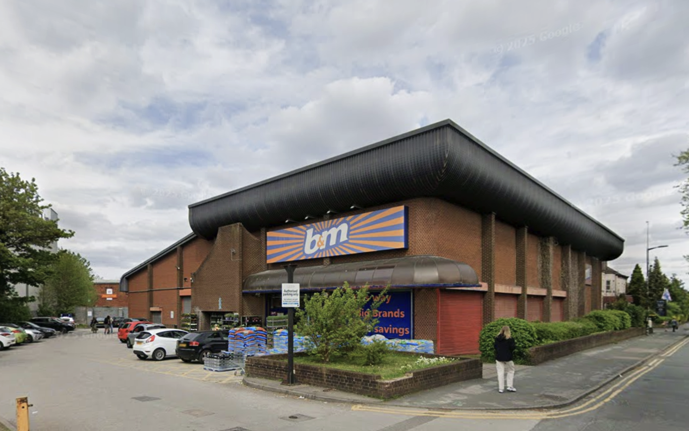 Sale B&amp;M set to be demolished after apartments plan approved