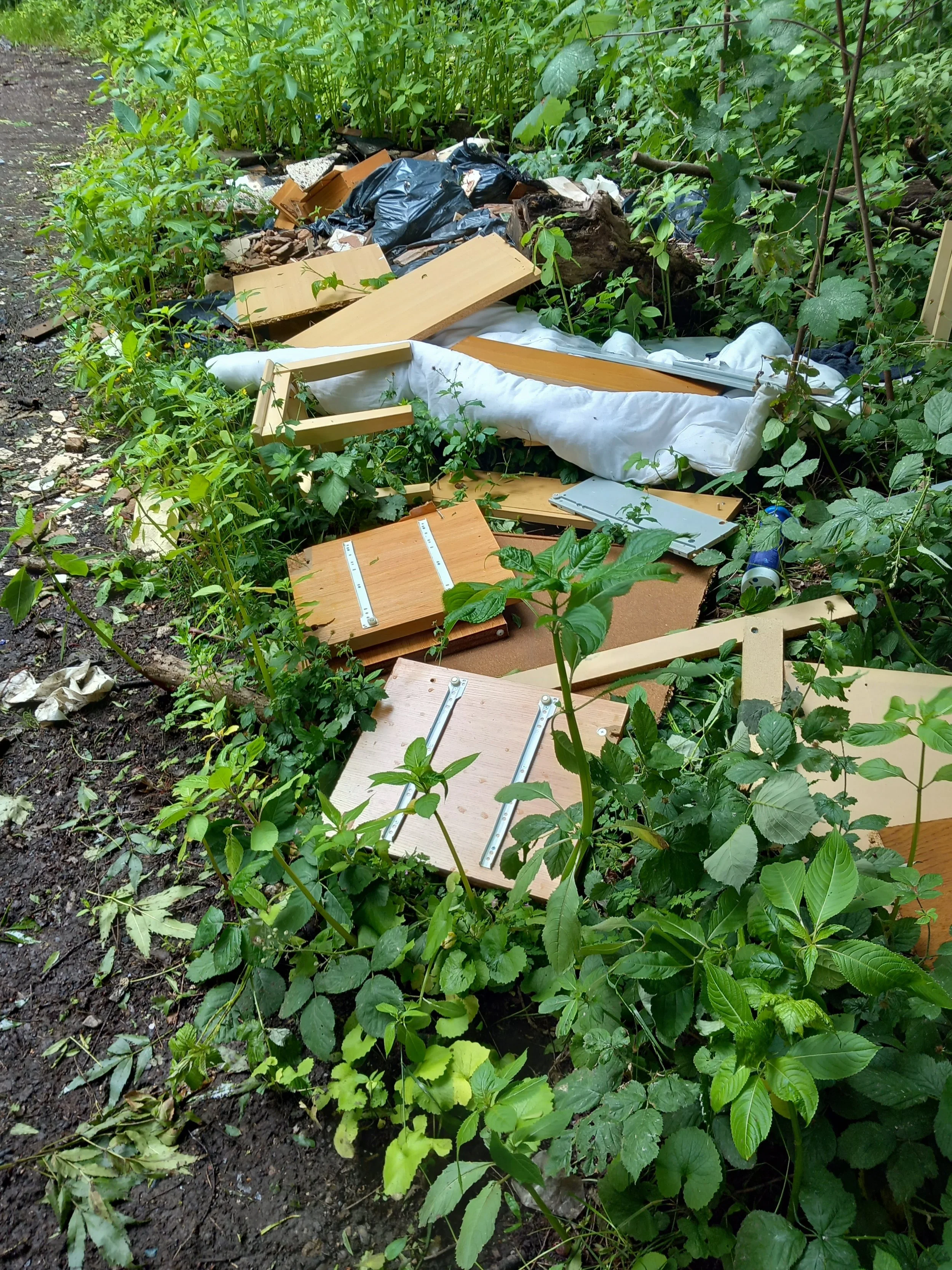 Newly installed CCTV captures Sale fly-tipper in the act