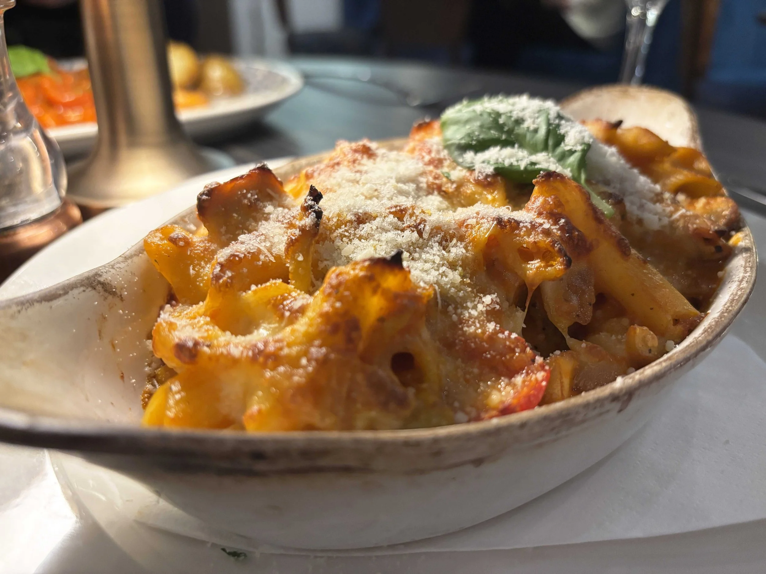 Piano Bar & Restaurant, Sale © Life in Sale