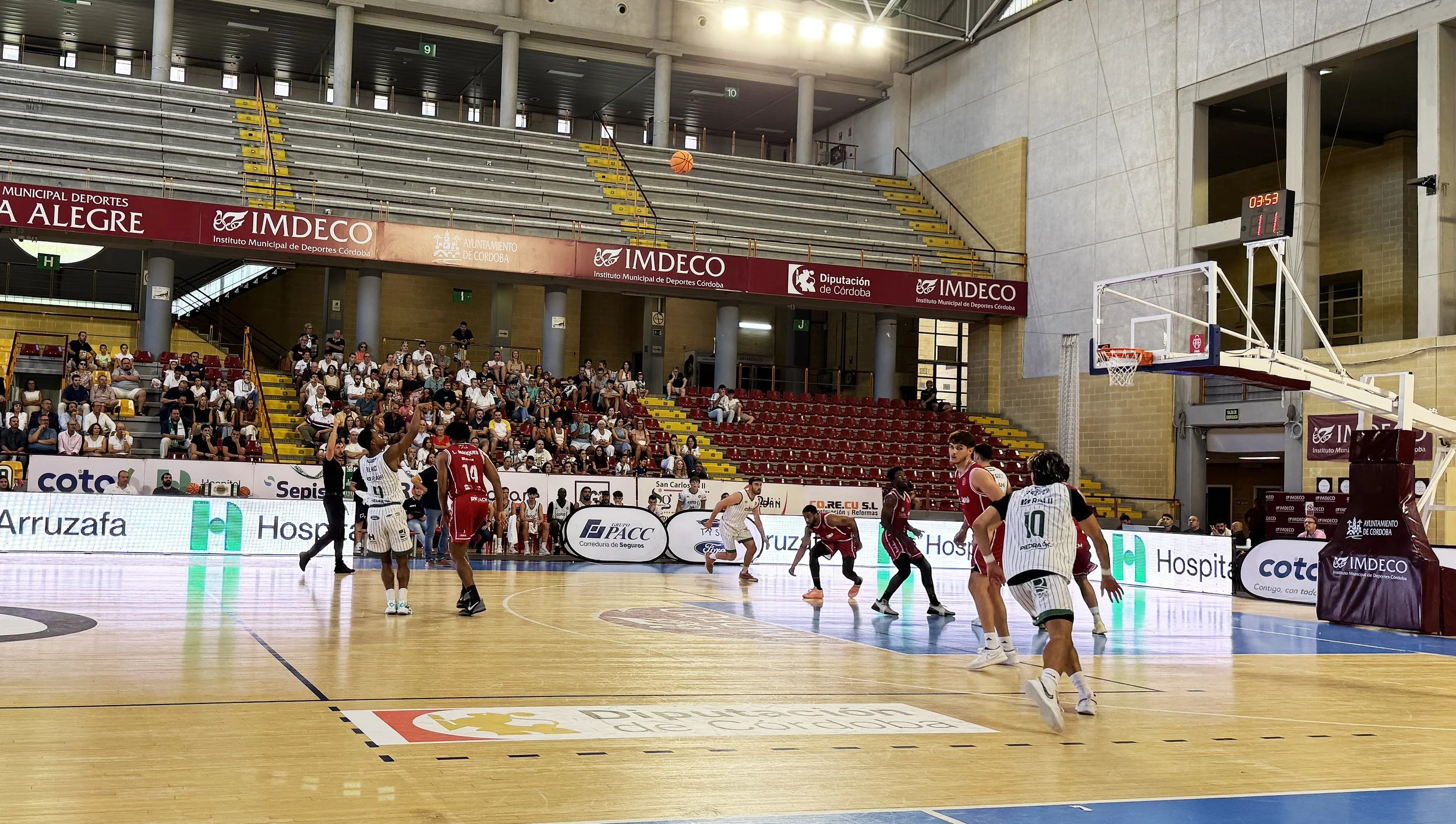 CCB GANA 95-77 A JAÉN PARAÍSO INTERIOR EN SU DEBÚ COPERO EN VISTA ALEGRE