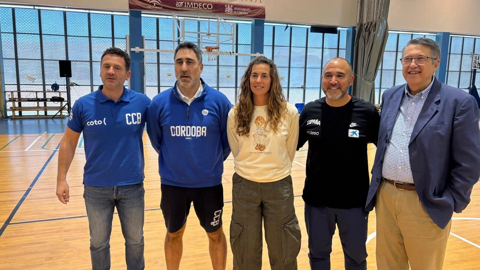 CCB impulsa su crecimiento en el baloncesto con un clínic de referencia nacional y la presencia de Chus Mateo
