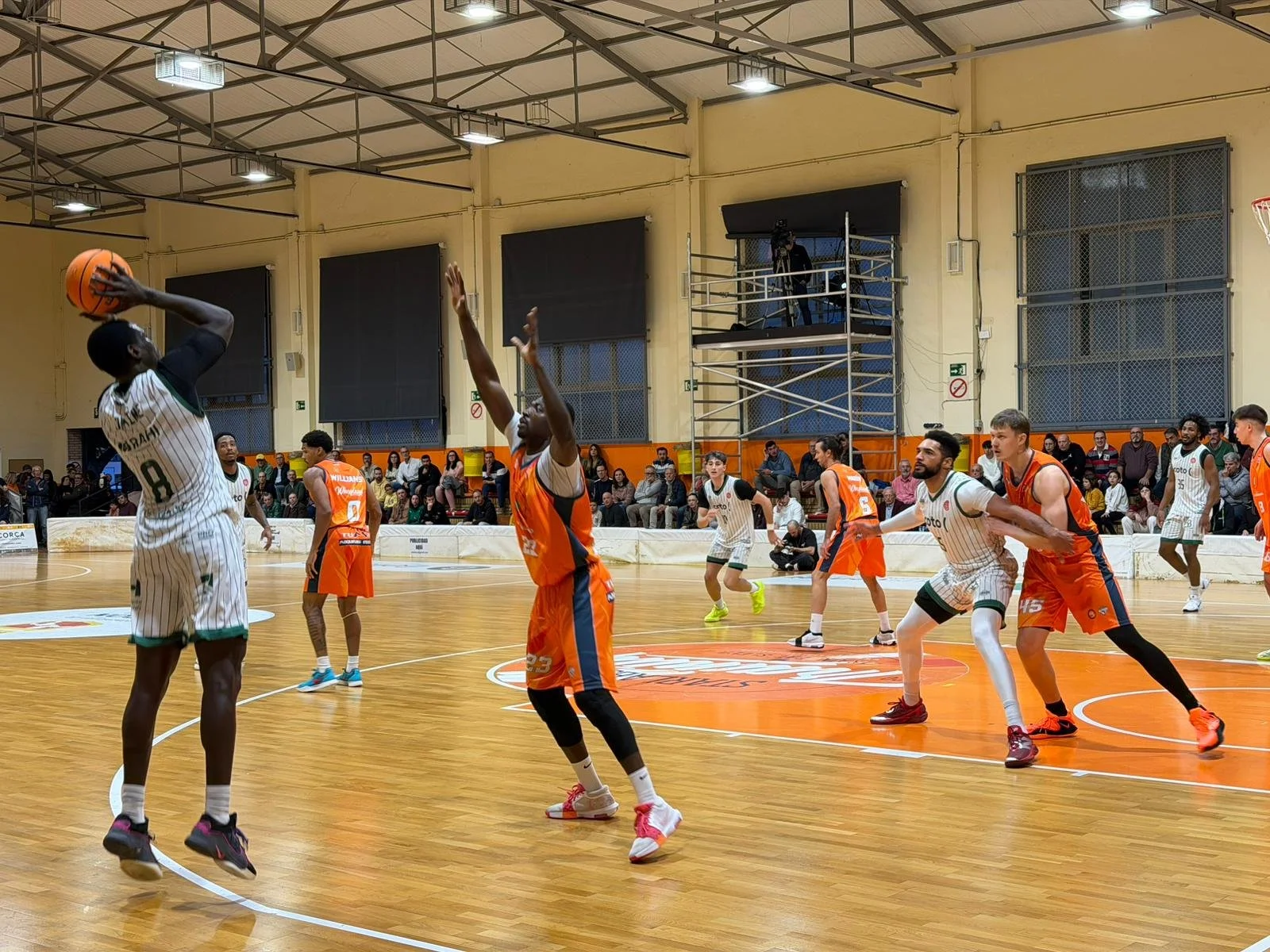 WhatsApp Image 2025-11-16 at 09.52.07 (2).jpeg