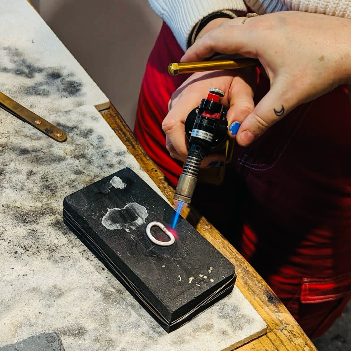 RING WORKSHOPS | In our jewellery workshops you&rsquo;ll make a ring from scratch, learning traditional techniques like piercing, soldering and finishing by hand. No experience needed, just curiosity and a willingness to learn. 

We keep things slow,