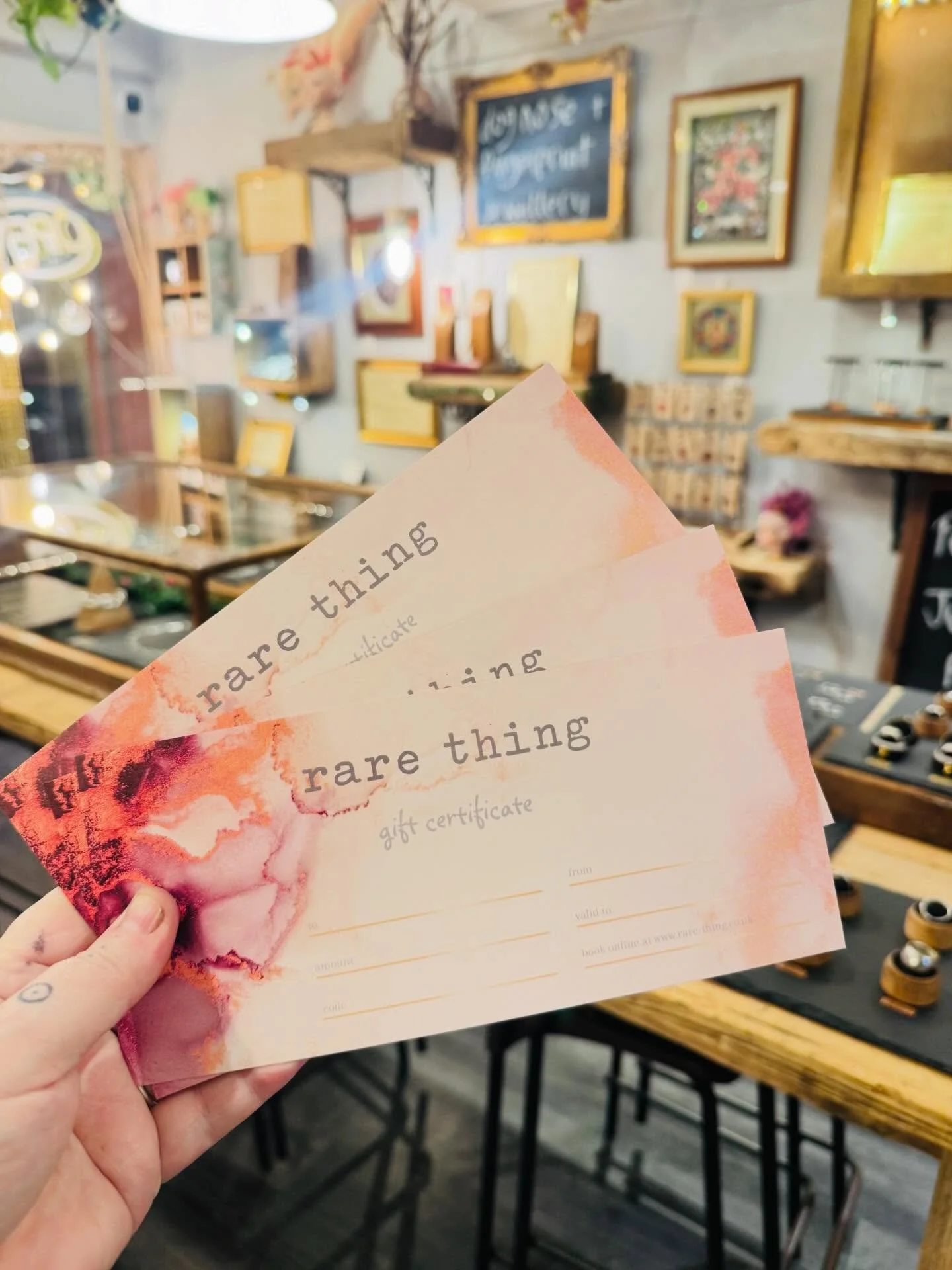 Just a reminder for any last minute shopping 👀 Gift vouchers can be bought in store and online for any jewellery, permanent jewellery and workshops. 

#giftvoucher #brighton #thingstodobrighton #creativeworkshop #hove