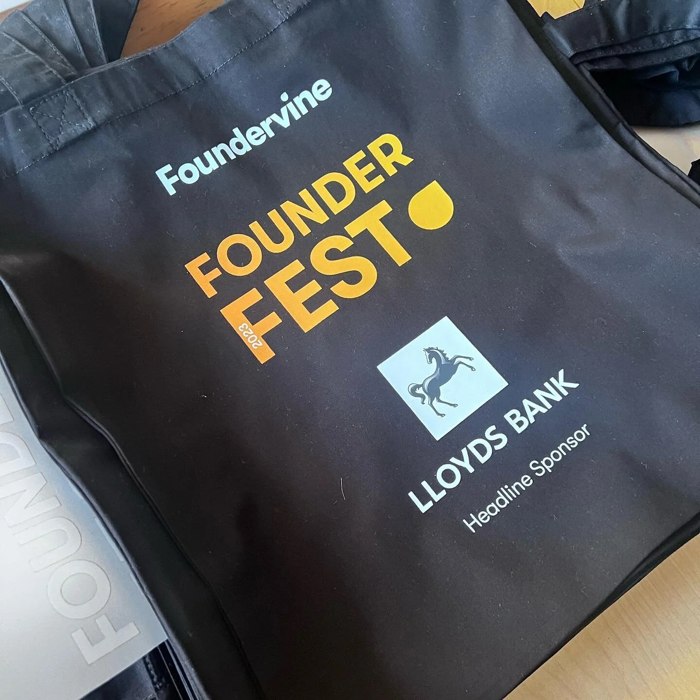 250x Tote bags turned around in a week for @foundervine 

Pleasure working with you guys!