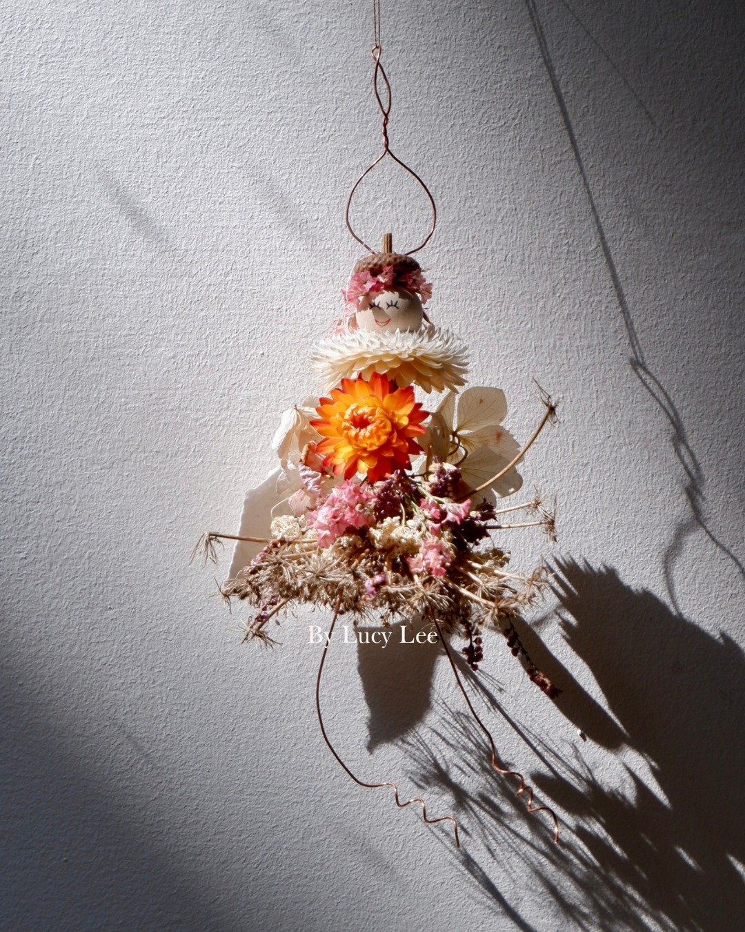 I'm finally sharing my flower fairies here ✨

I created these fairies in time for Christmas and loved them so much that I didn't want to share them with the internet. 

They are the first thing I have created with the flowers that I have done purely 