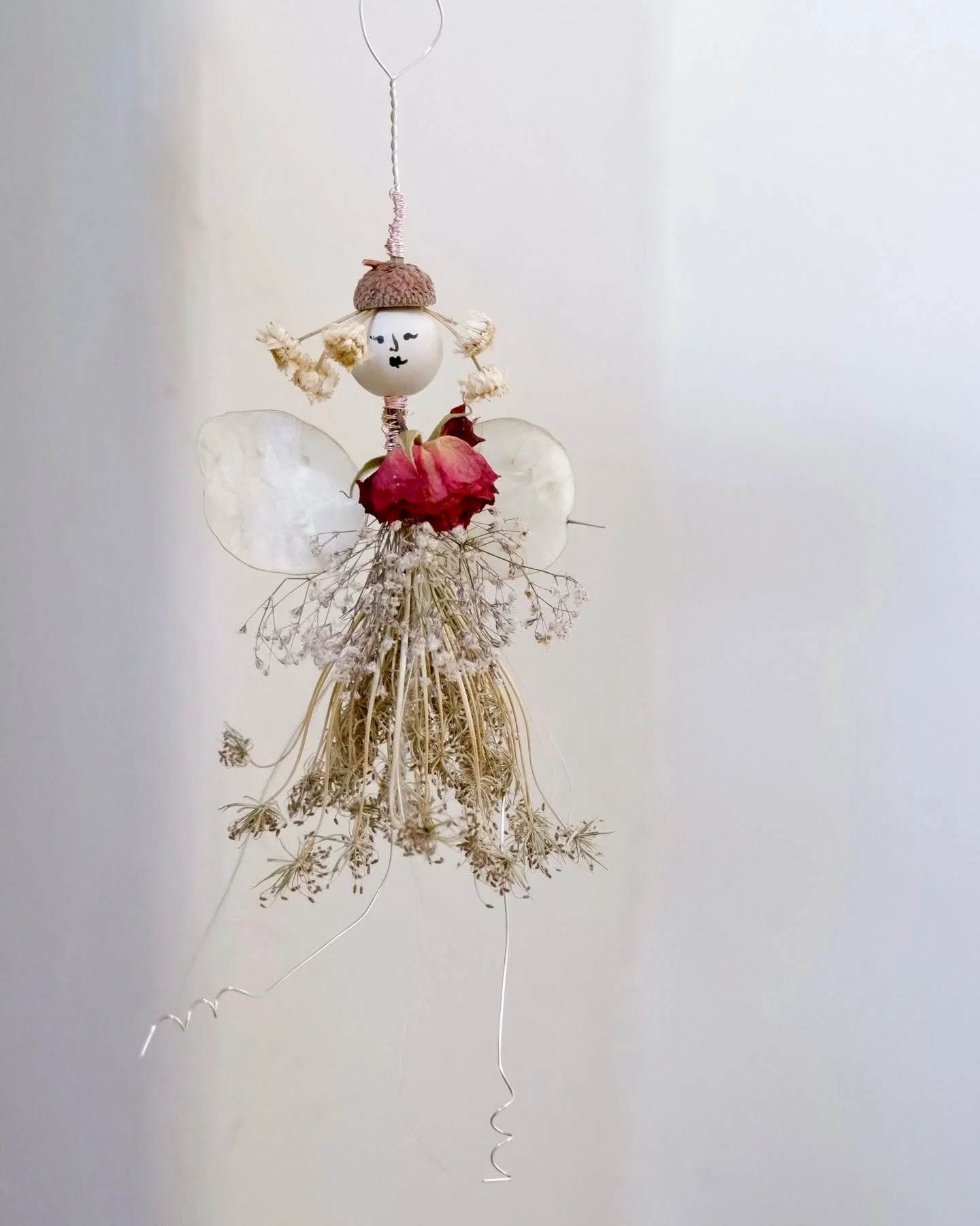 Join the fairy waitlist 🧚&zwj;♀️ There has been such a crazy response since @zoesugg posted about finding the Flower Fairies at @the_homegrown_market_ 🥹

About the flower fairies 🧚&zwj;♀️

Lucy&rsquo;s original flower fairy design was created in S