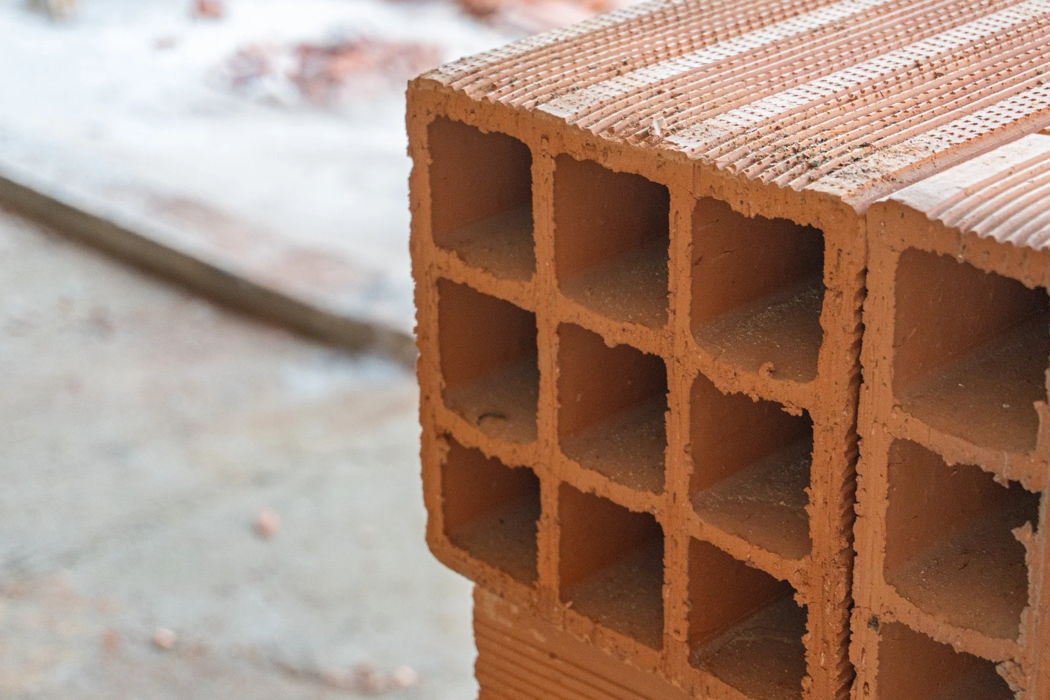 Depois do projeto concretizado, a constru&ccedil;&atilde;o come&ccedil;a a dar forma a tudo aquilo que foi t&atilde;o detalhadamente sonhado e imaginado. Aqui no Aria, vemos beleza em tudo: a obra desenvolvida com dedica&ccedil;&atilde;o e cuidado te