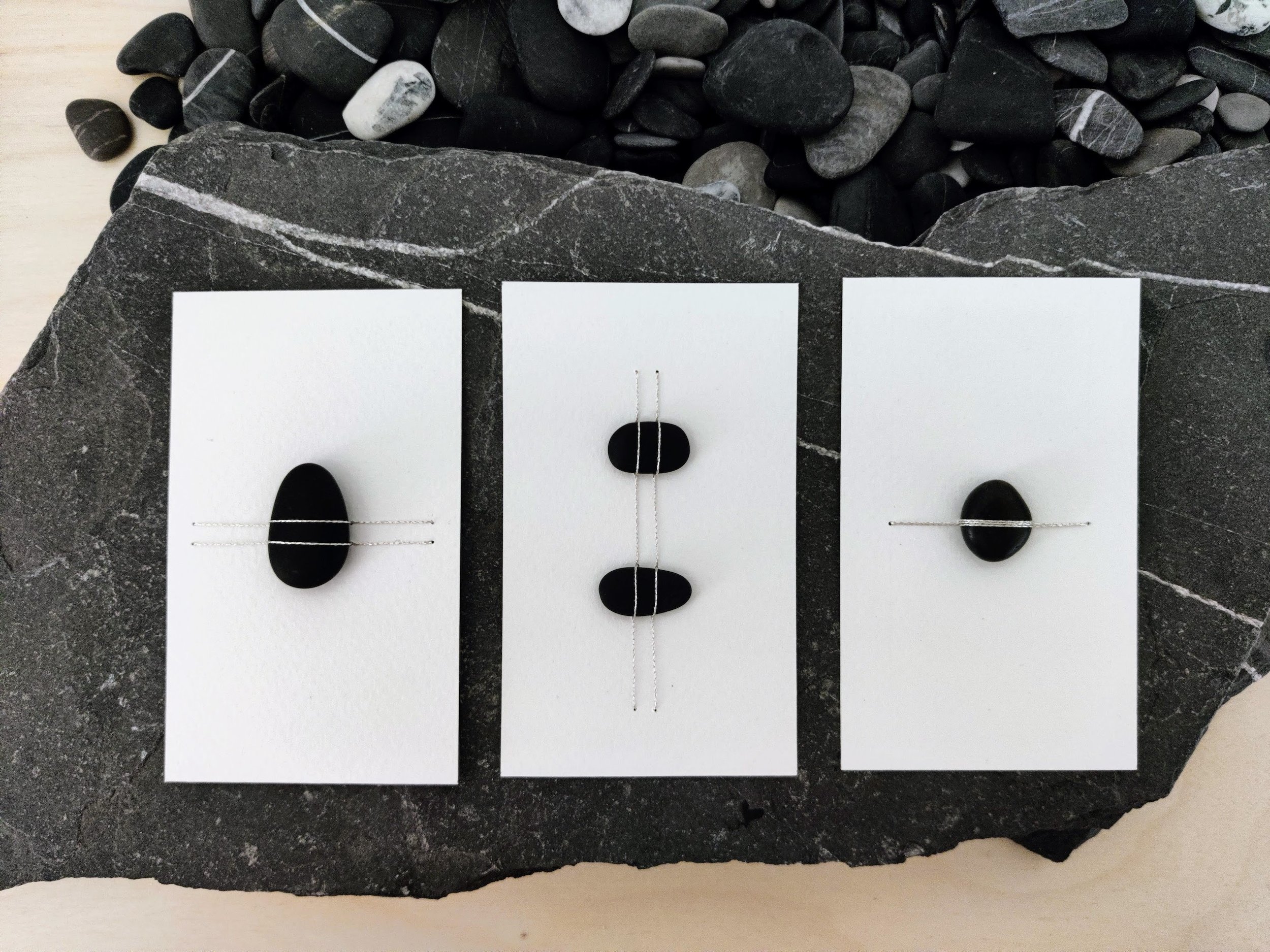 Broderies sur Roches •