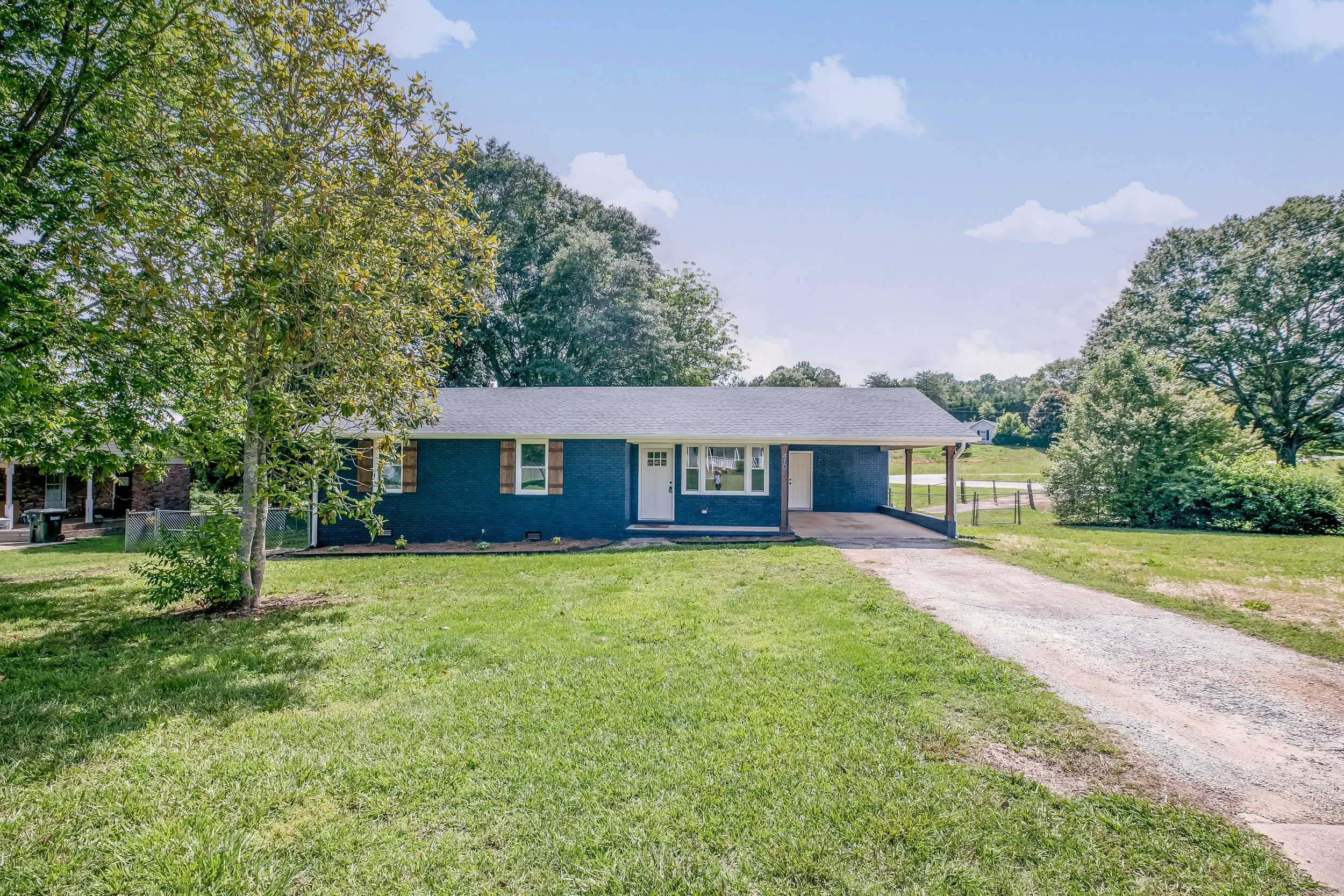 Hillbrook Circle-31.jpg