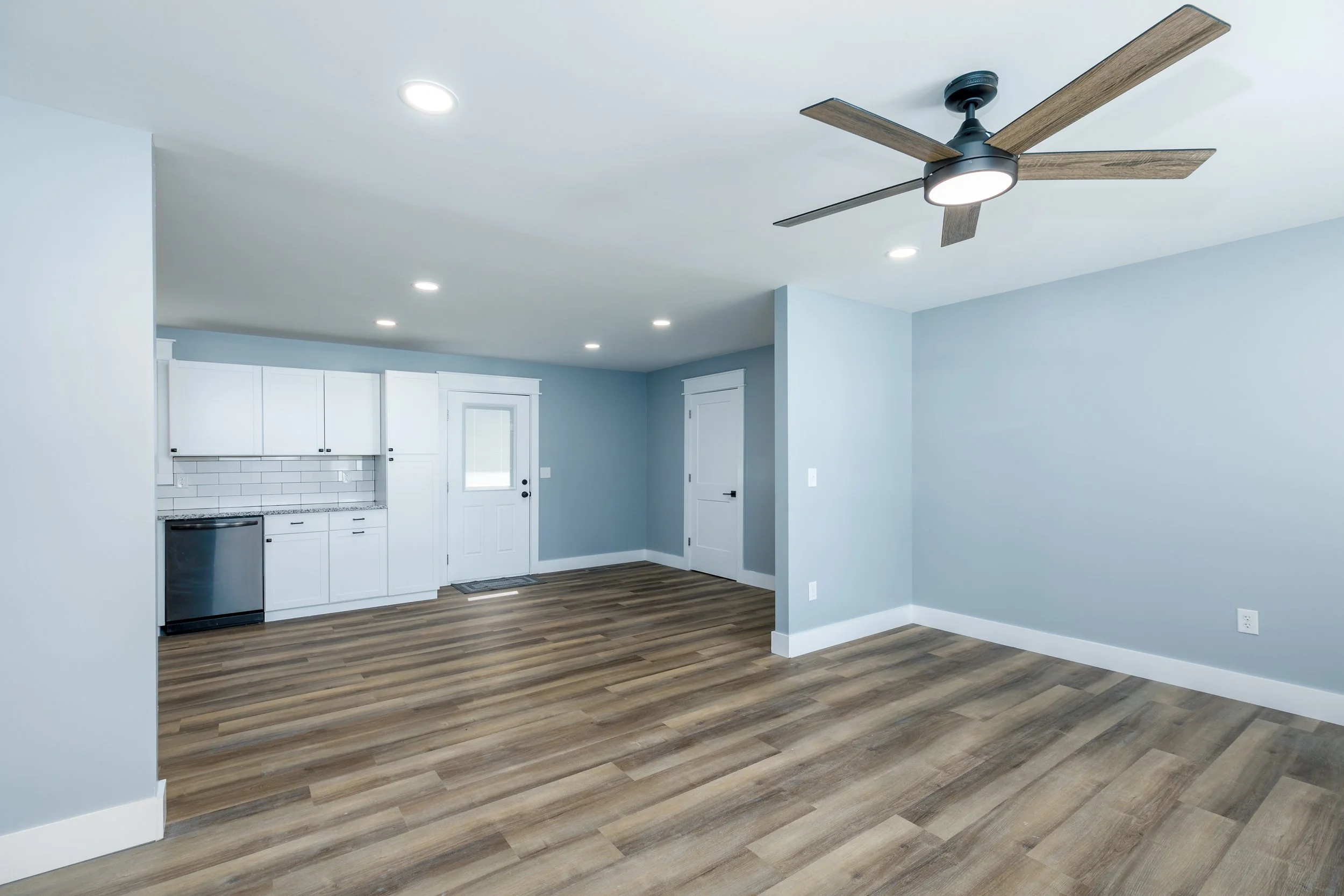 Hillbrook Circle-42.jpg
